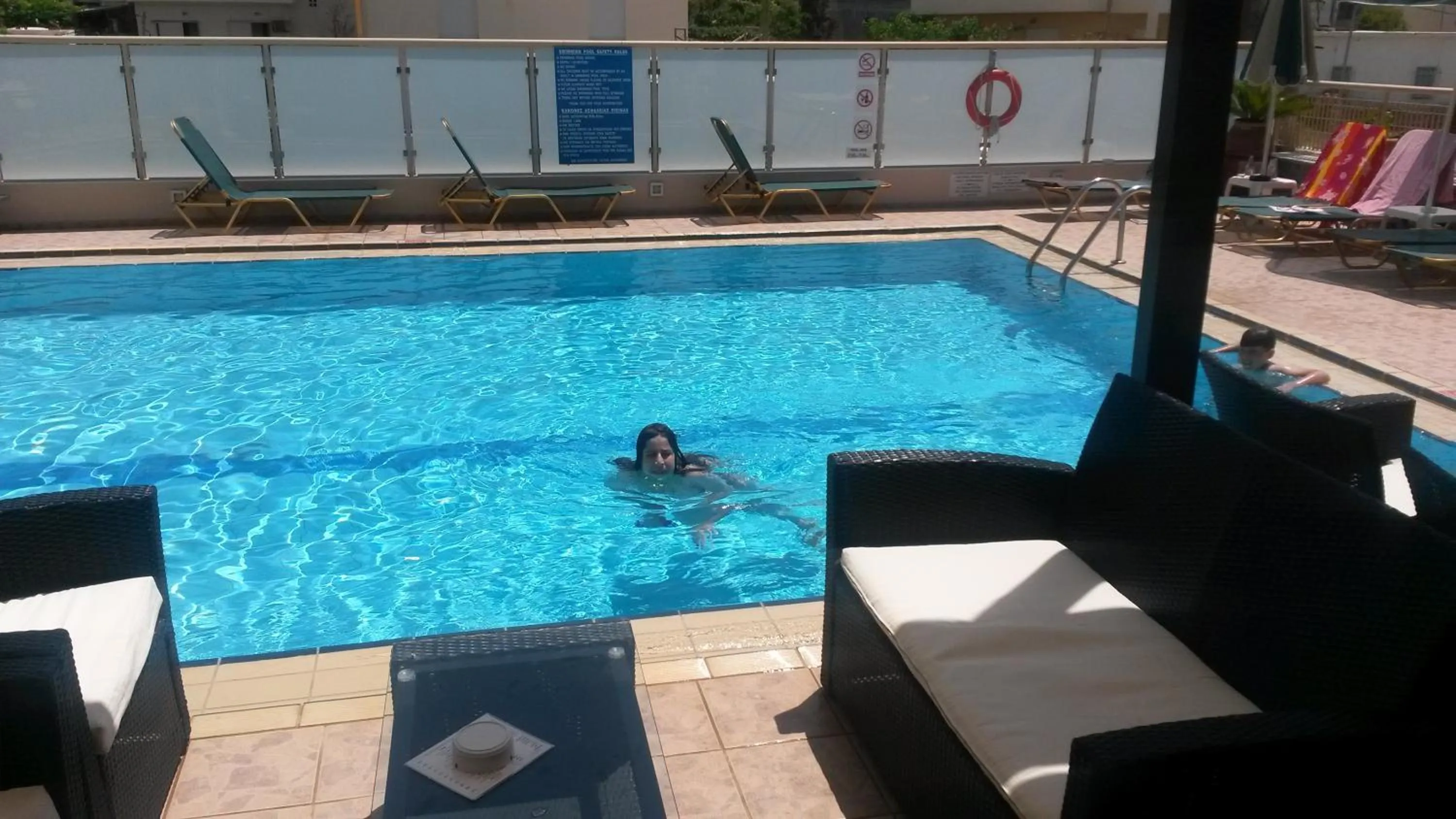 Swimming pool in Zannis Hotel