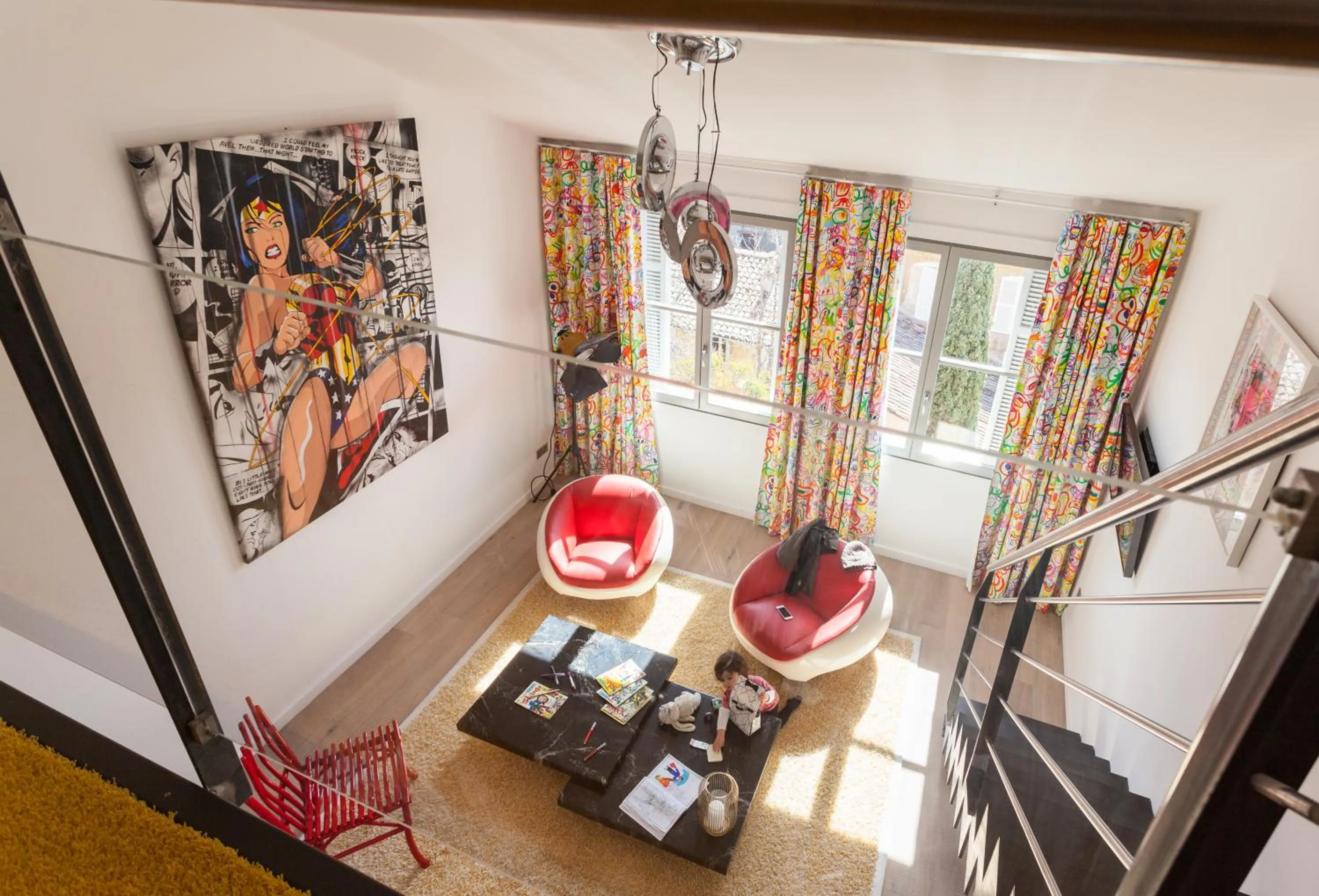 Staff in Maison Du Collectionneur