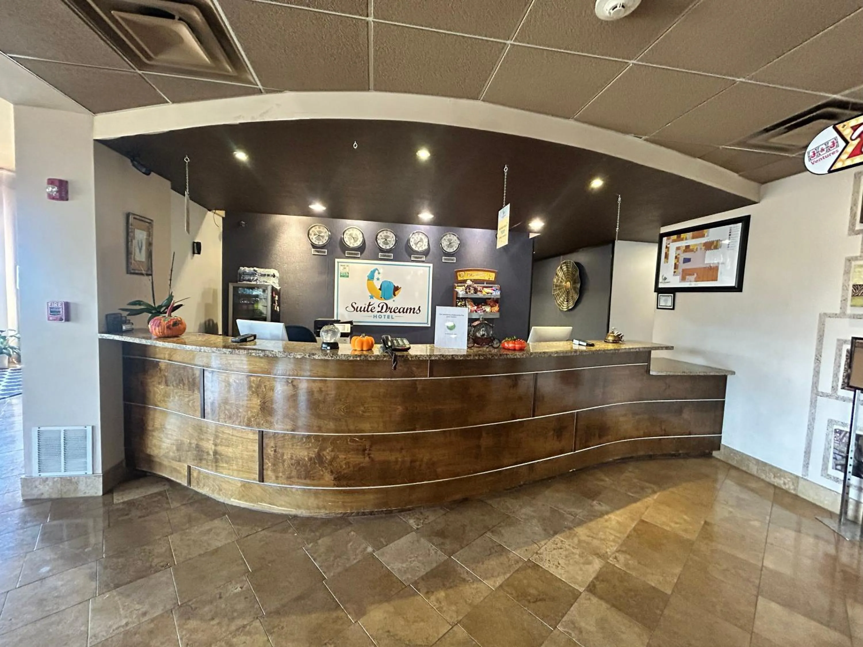 Lobby or reception in Suite Dreams Motel By Capital O Mattoon I - 57