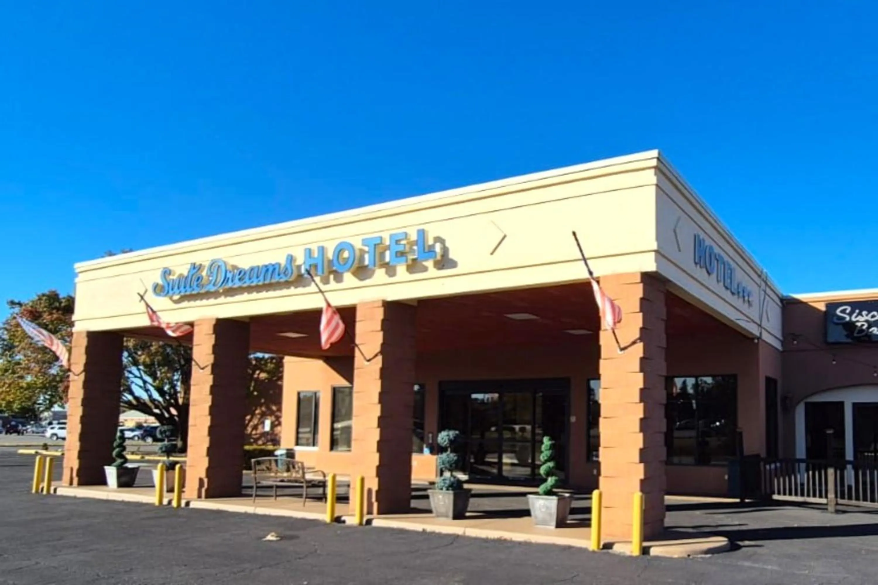 Facade/entrance in Suite Dreams Motel By Capital O Mattoon I - 57