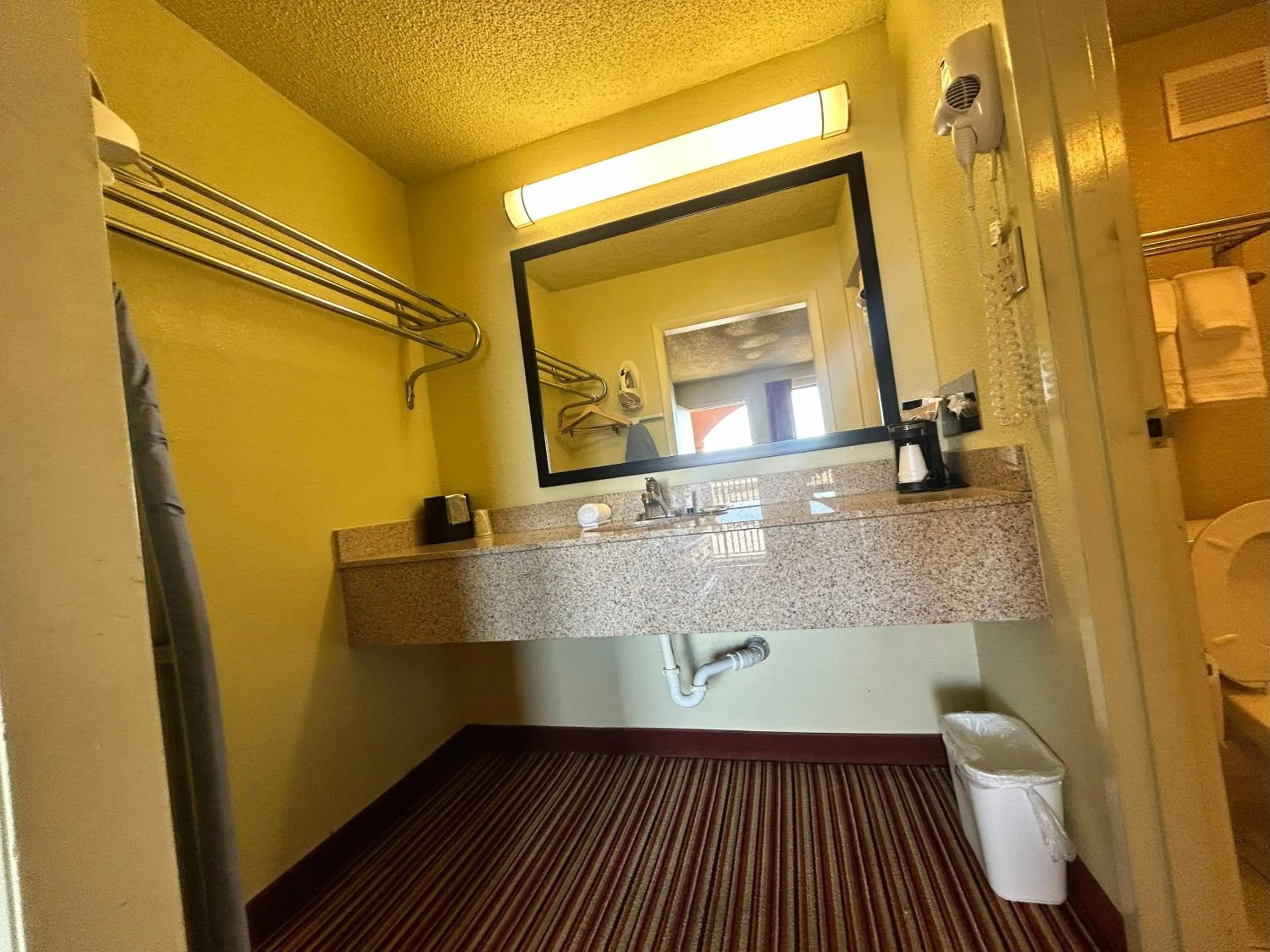 Bathroom in Suite Dreams Motel By Capital O Mattoon I - 57