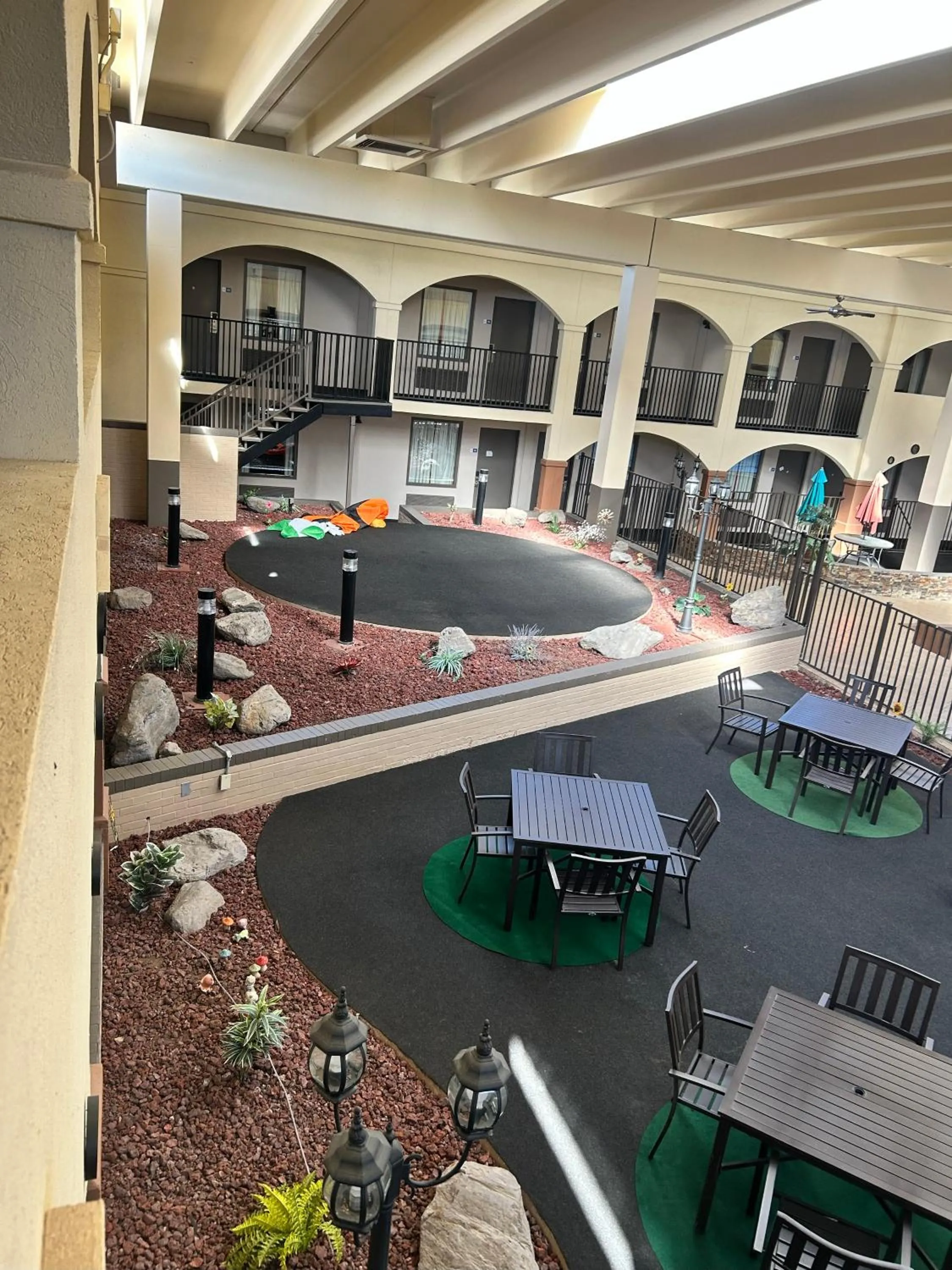 Restaurant/places to eat in Suite Dreams Motel By Capital O Mattoon I - 57