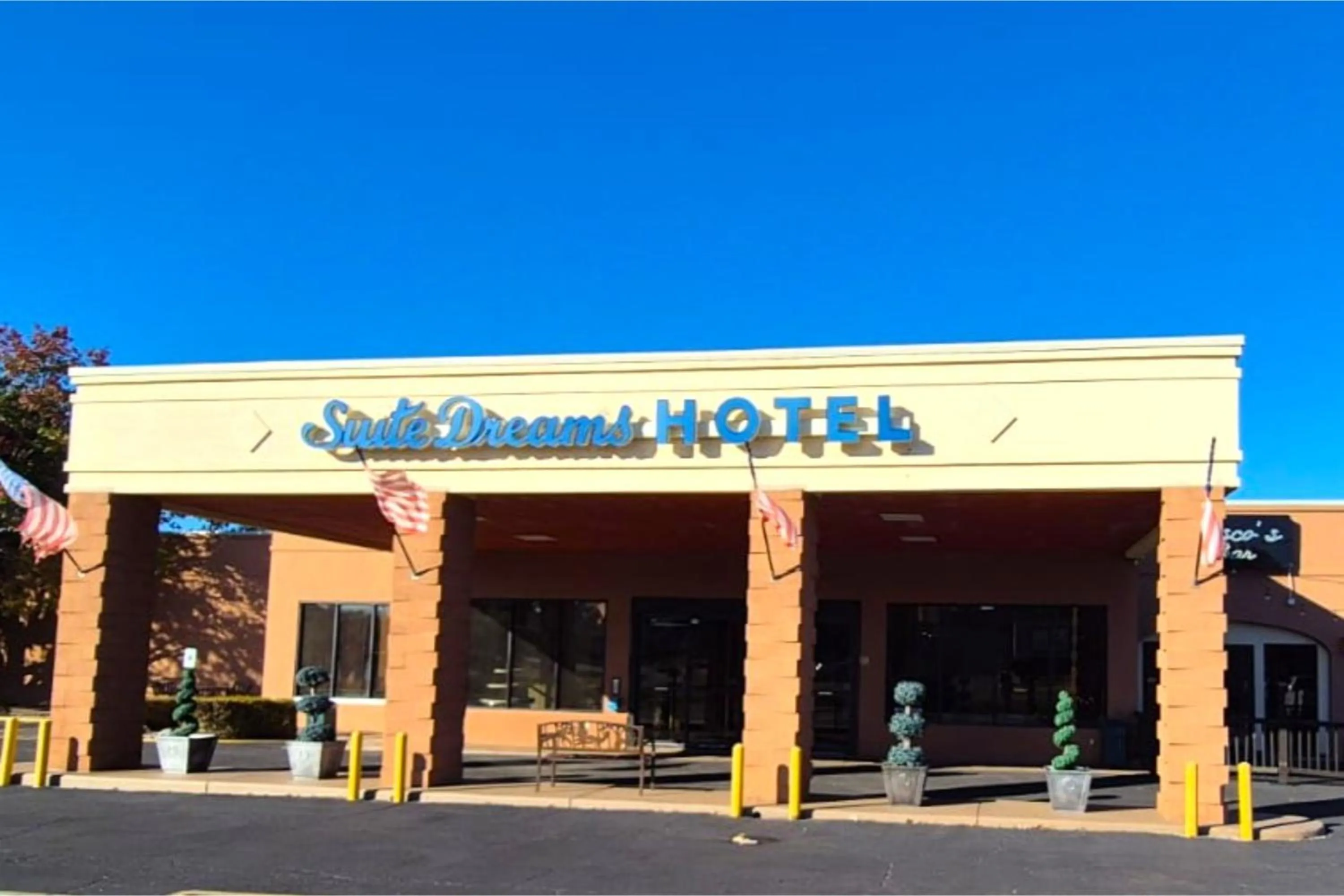 Facade/entrance in Suite Dreams Motel By Capital O Mattoon I - 57