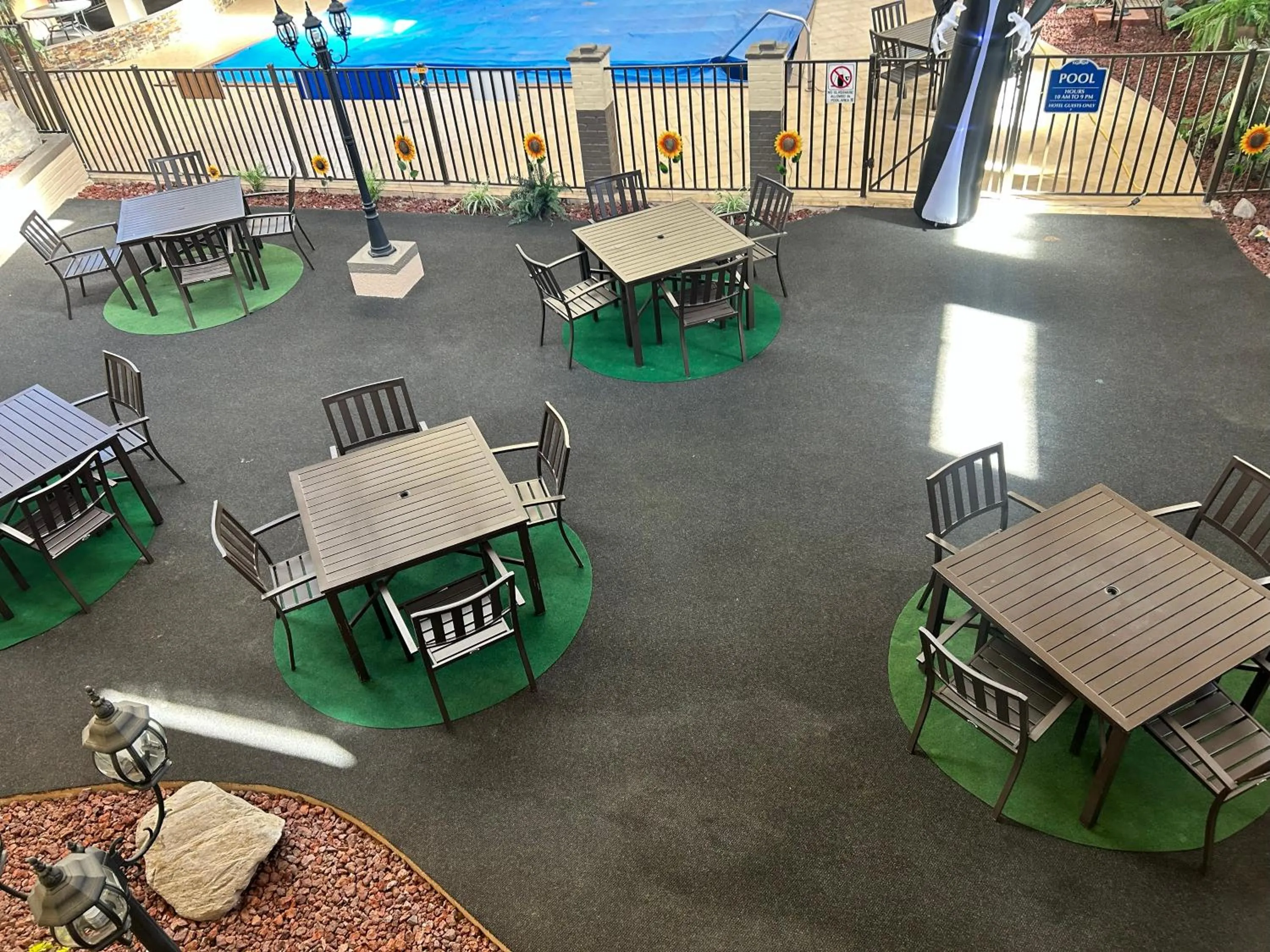 Restaurant/places to eat in Suite Dreams Motel Mattoon I 57