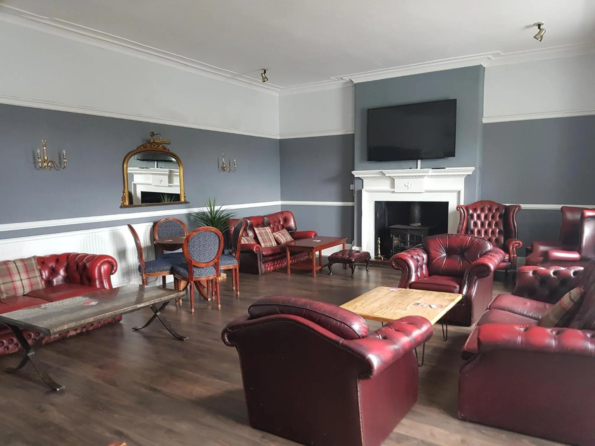 Lounge or bar in Blue Bell Hotel