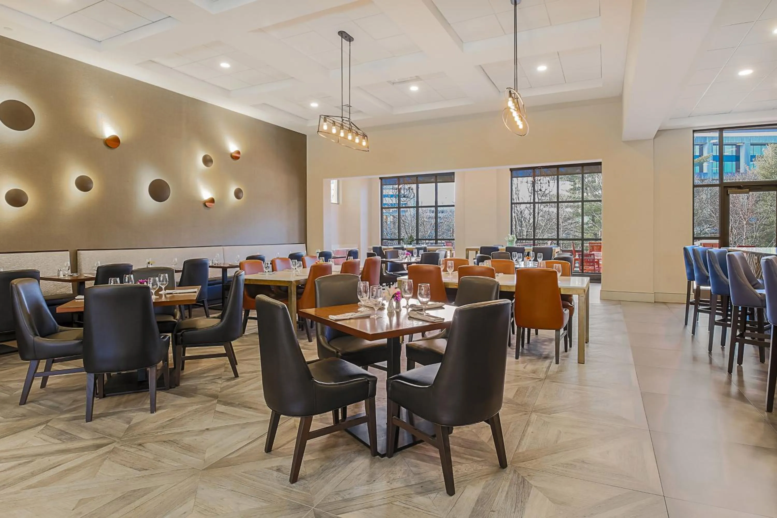 Restaurant/places to eat in Sheraton Tarrytown Hotel