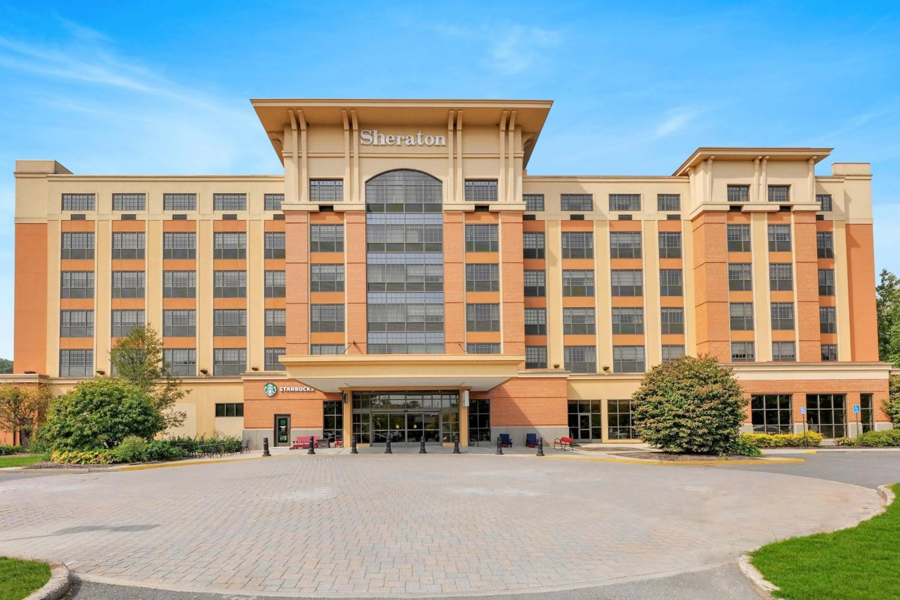 Property building in Sheraton Tarrytown Hotel