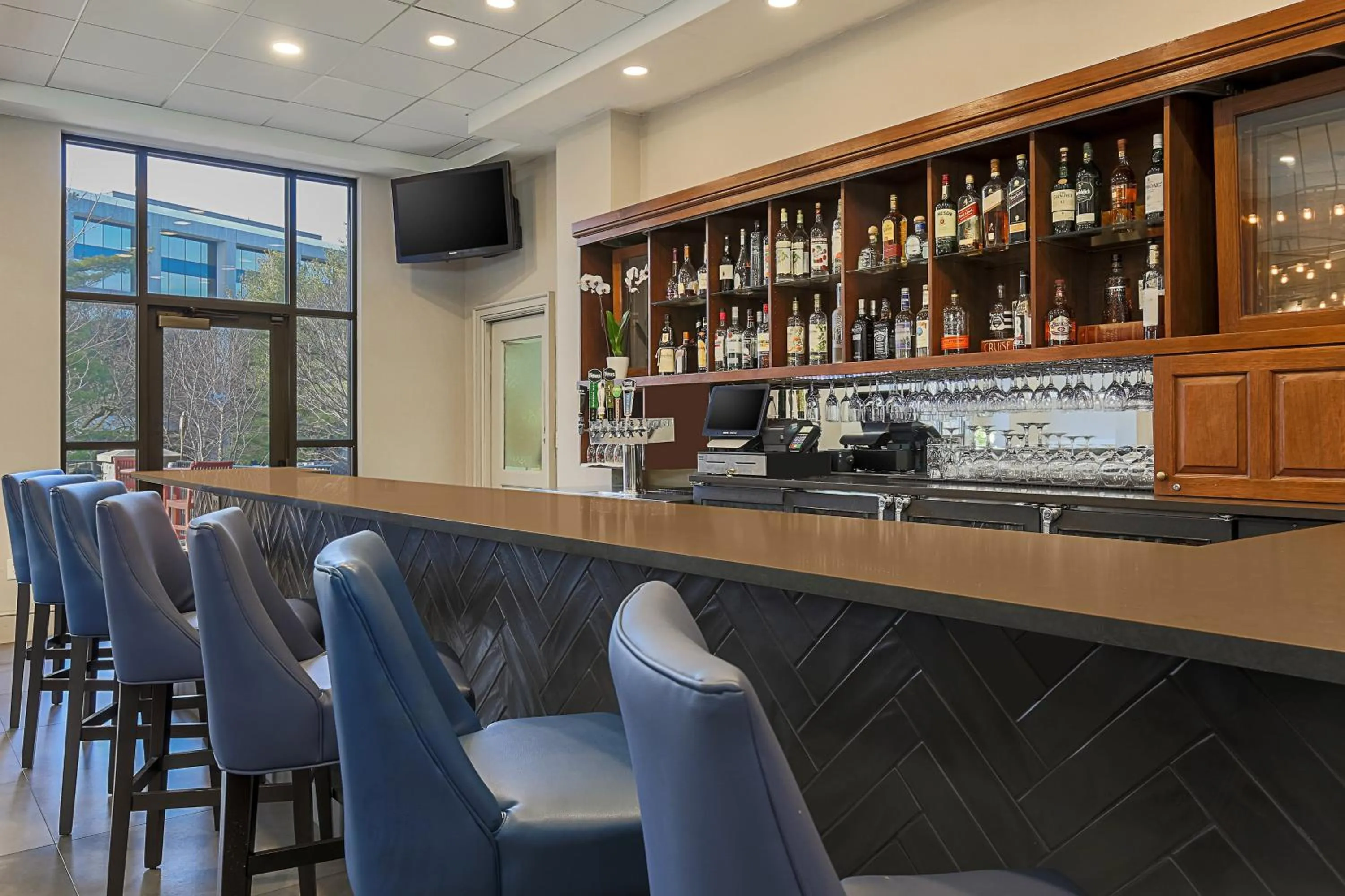 Lounge or bar in Sheraton Tarrytown Hotel