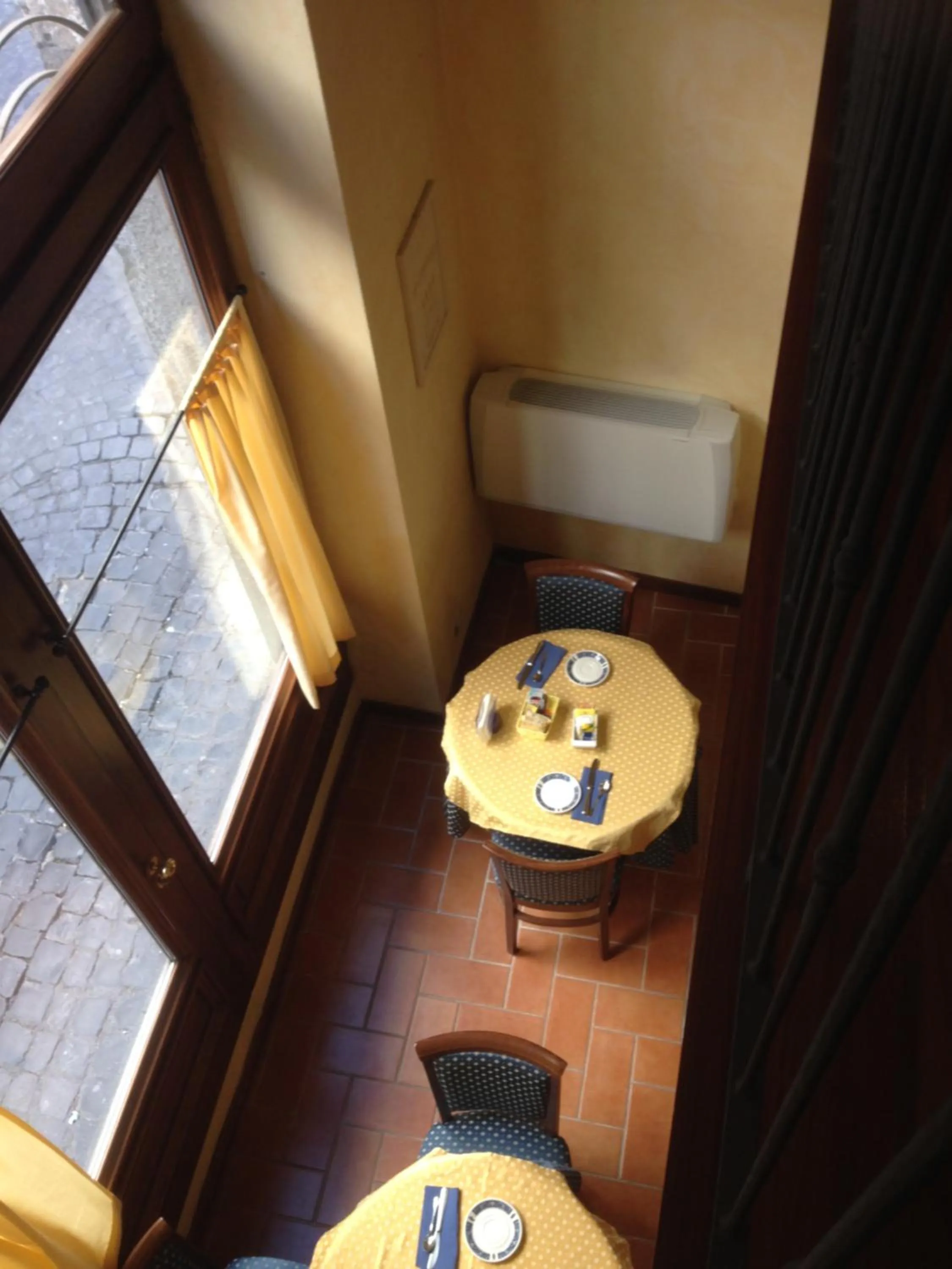 Communal lounge/ TV room in Hotel Filippeschi