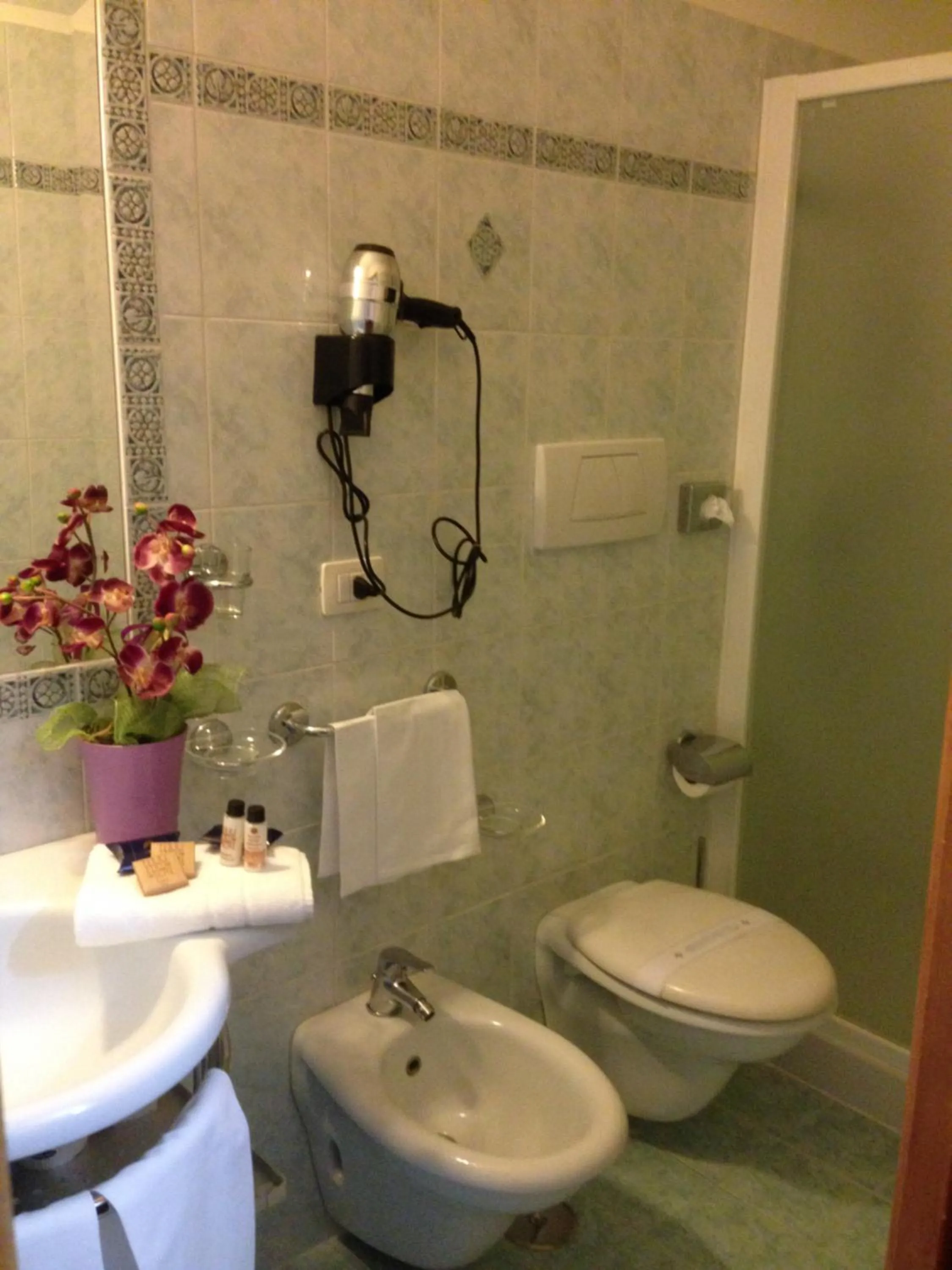 Bathroom in Hotel Filippeschi