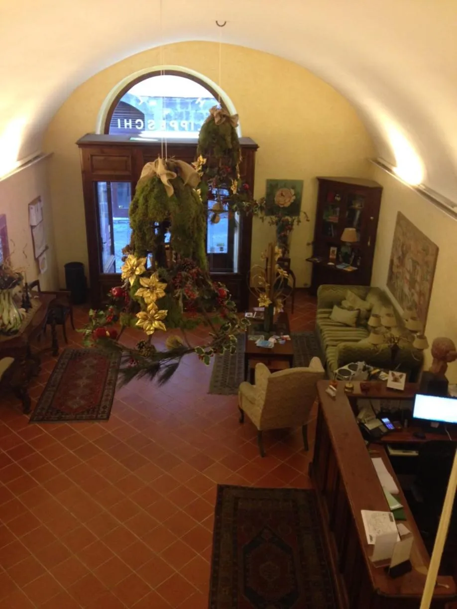 Facade/entrance in Hotel Filippeschi