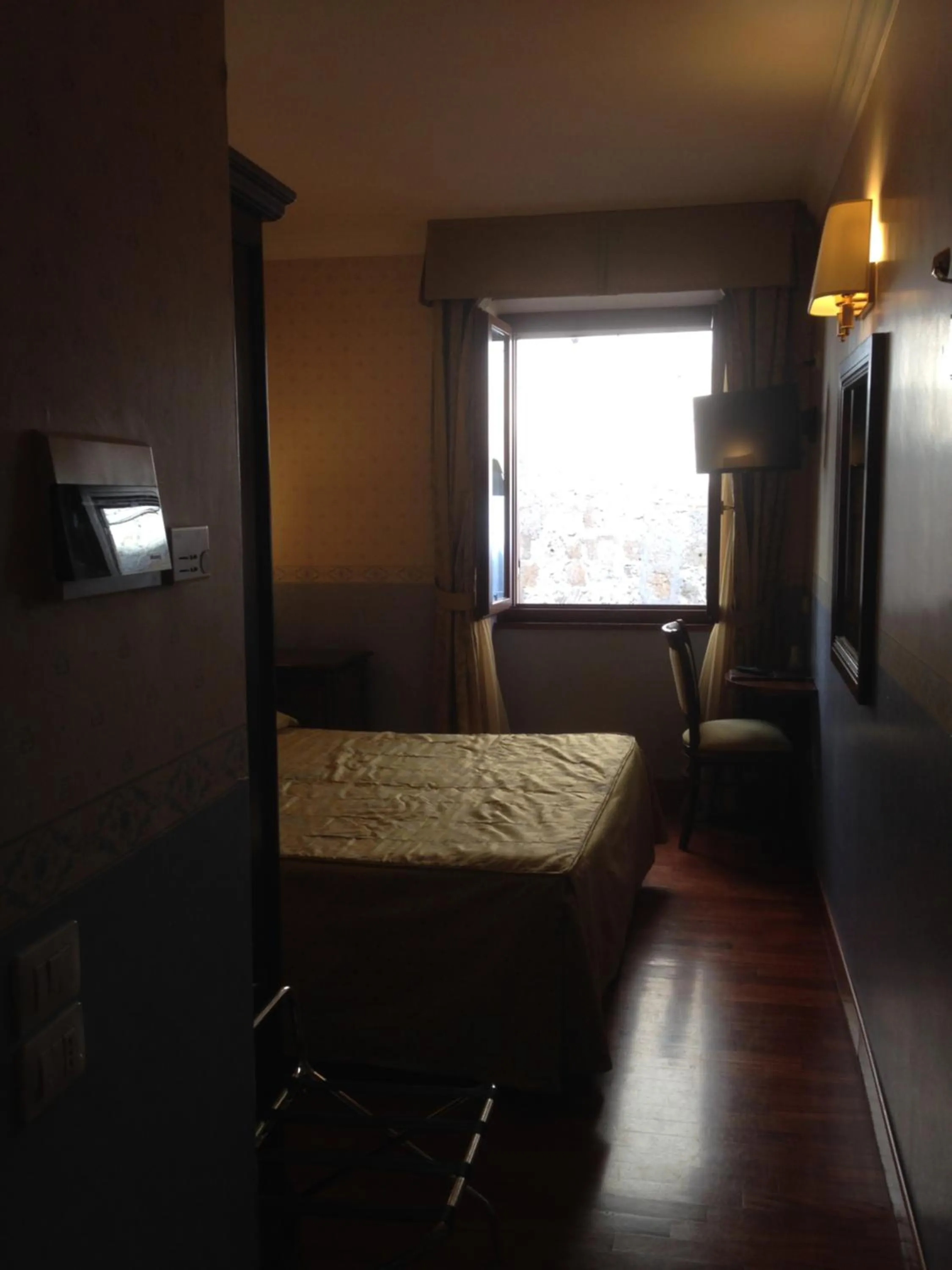 Photo of the whole room in Hotel Filippeschi