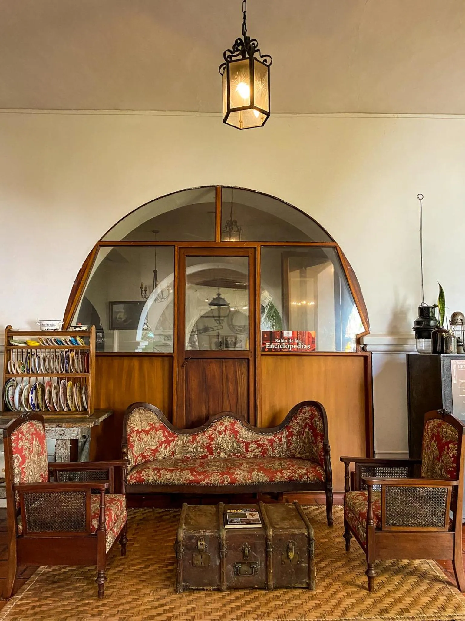 Living room in Hotel Mariscal Robledo