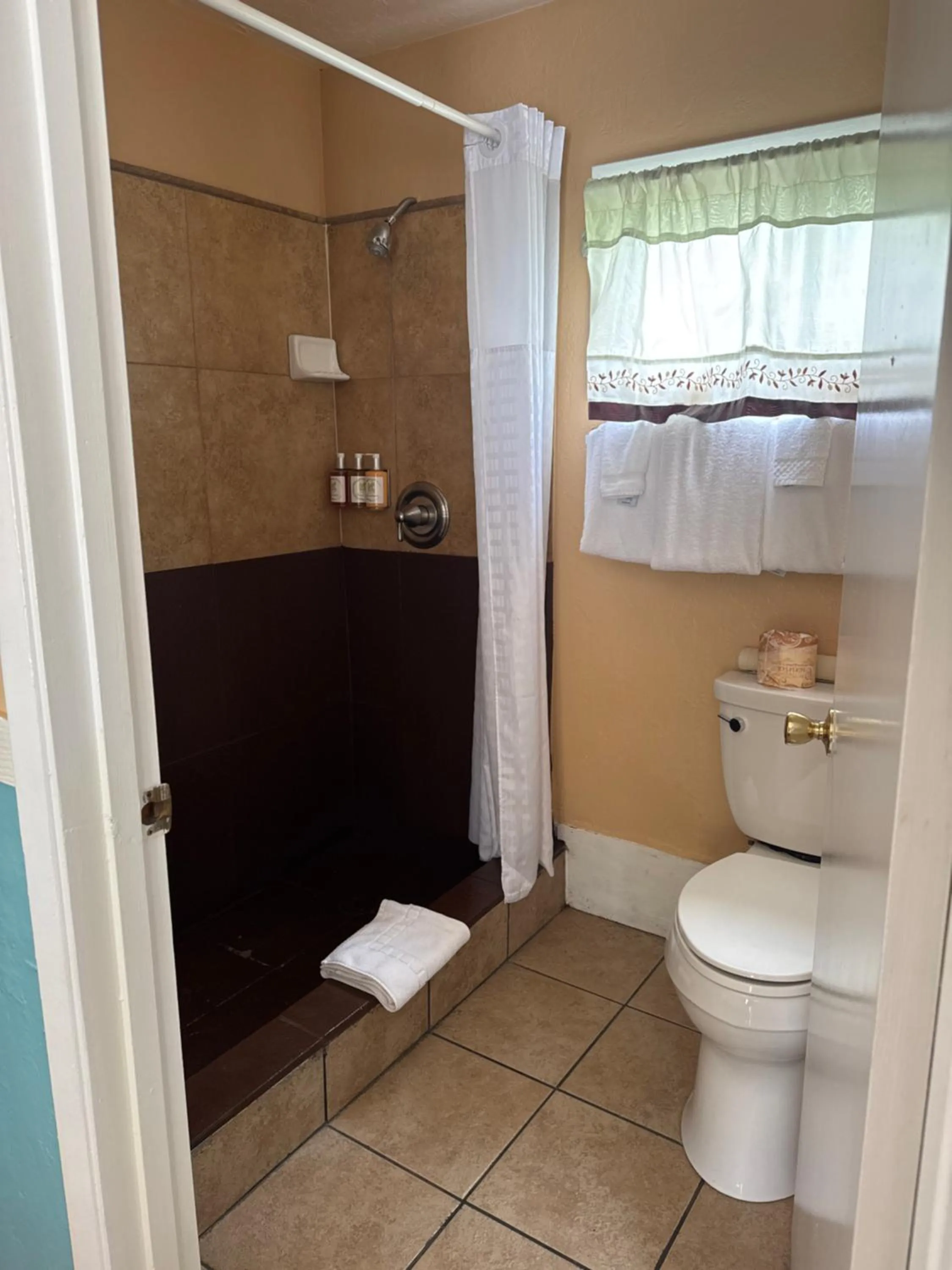 Bathroom in Carmel Resort Inn