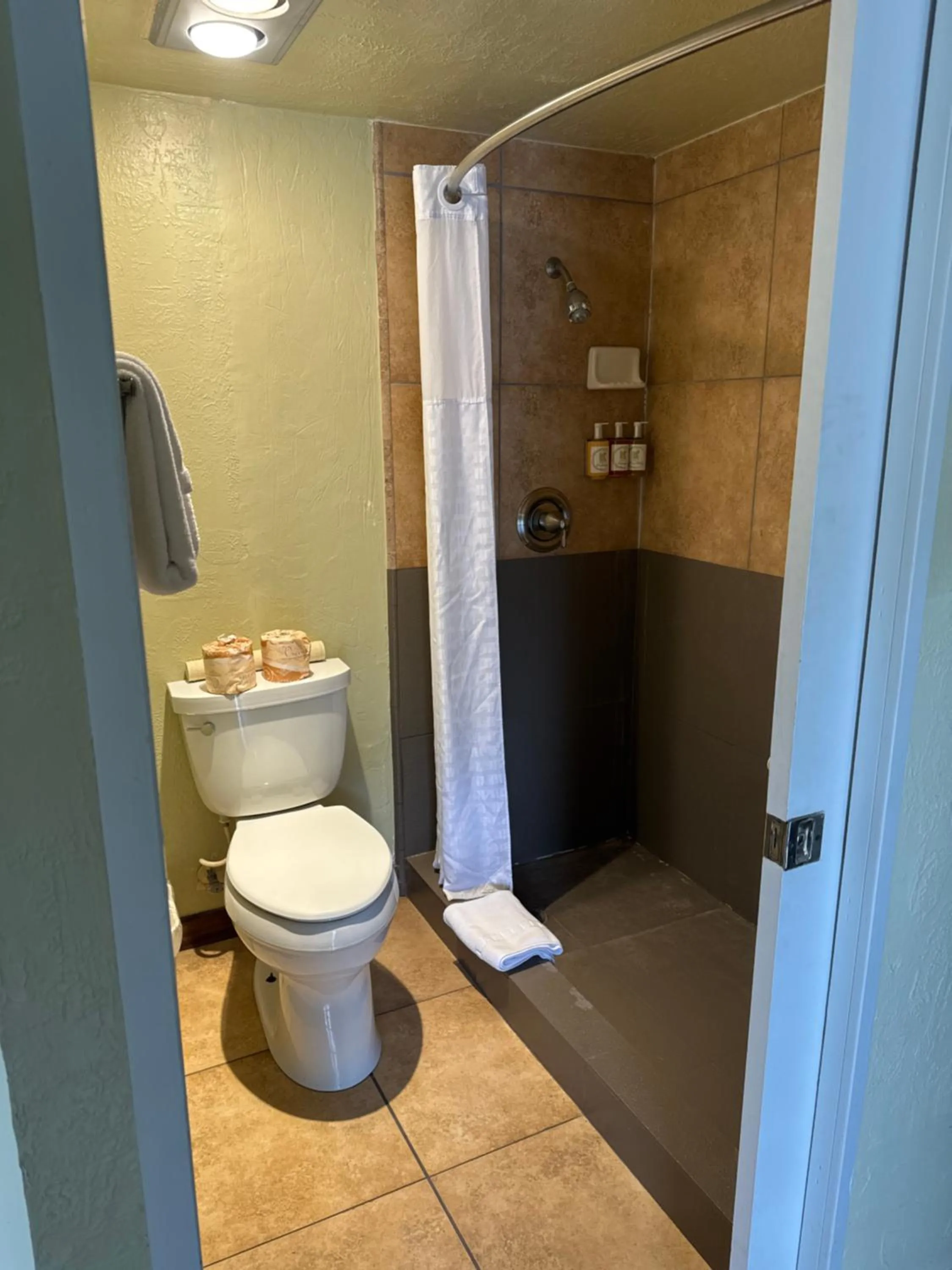 Bathroom in Carmel Resort Inn