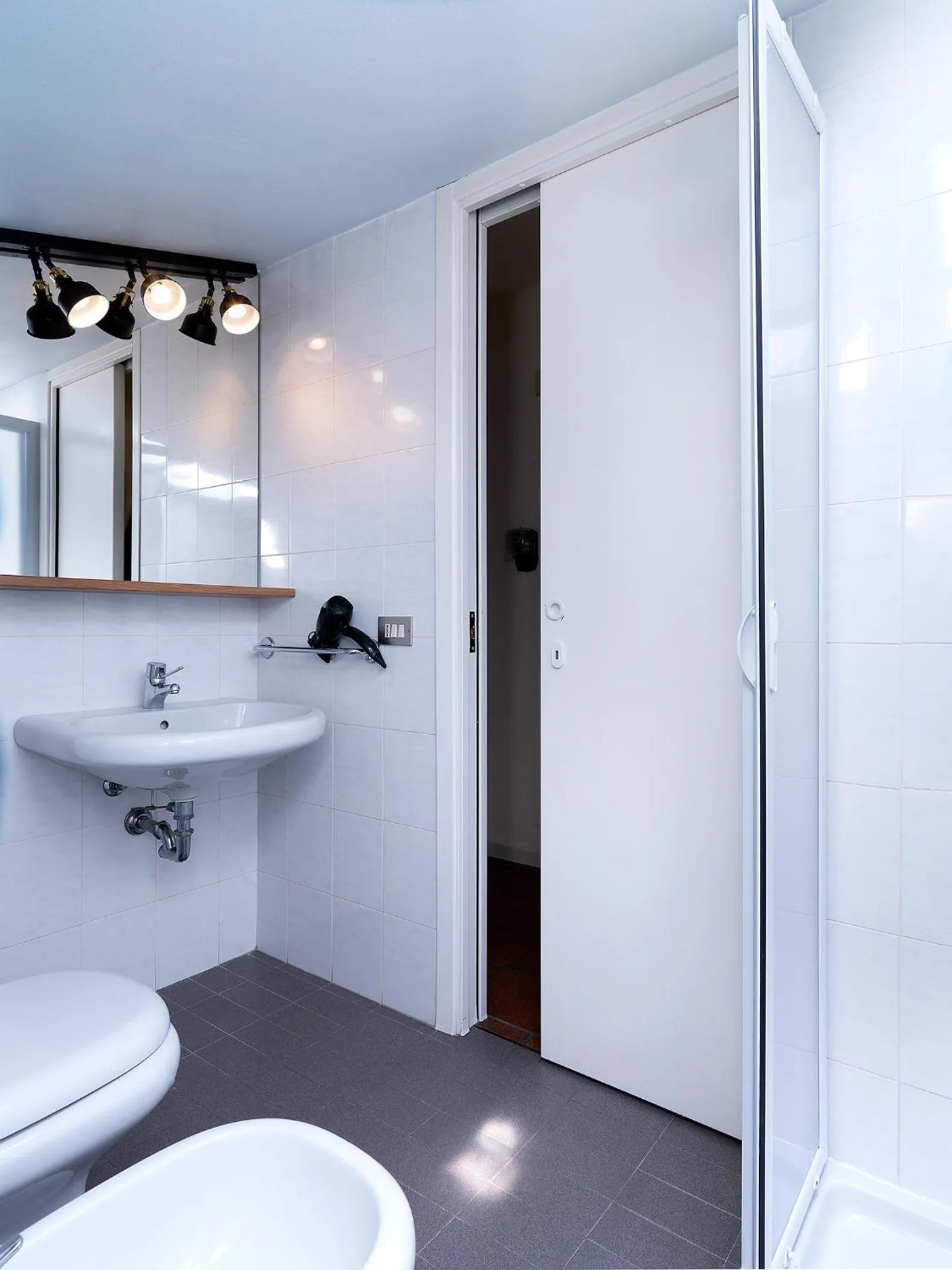 Shower in Residence Il Melograno
