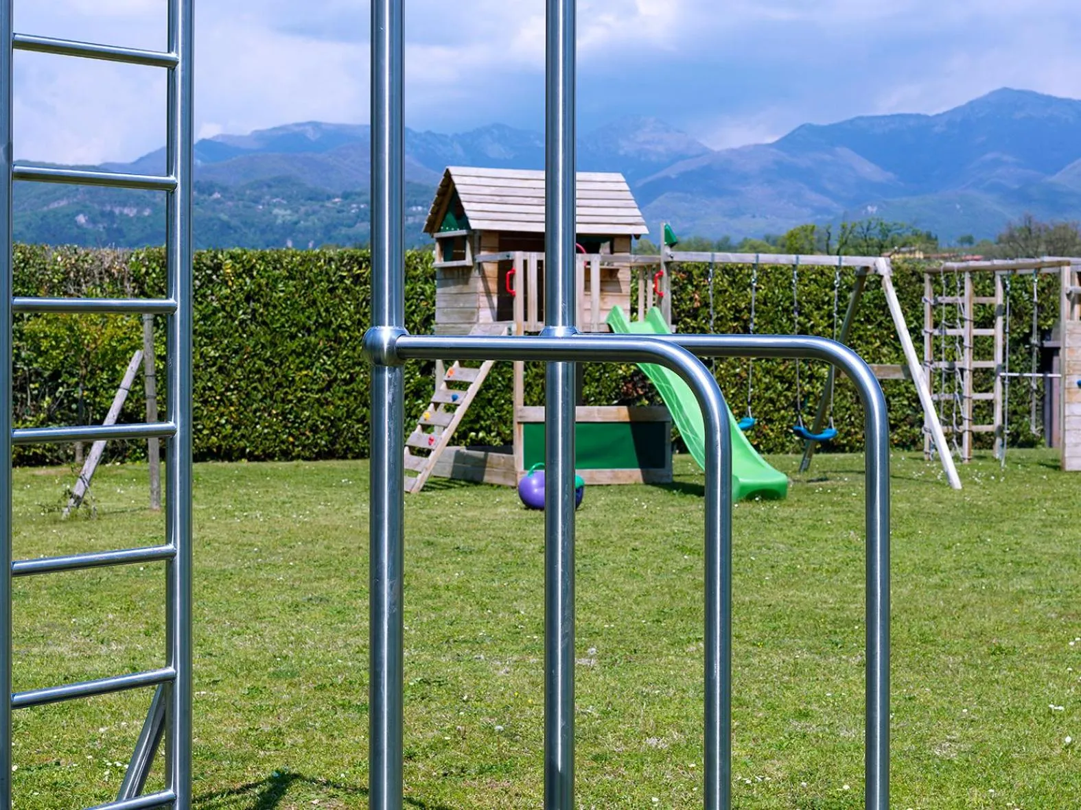 Children play ground in Residence Il Melograno