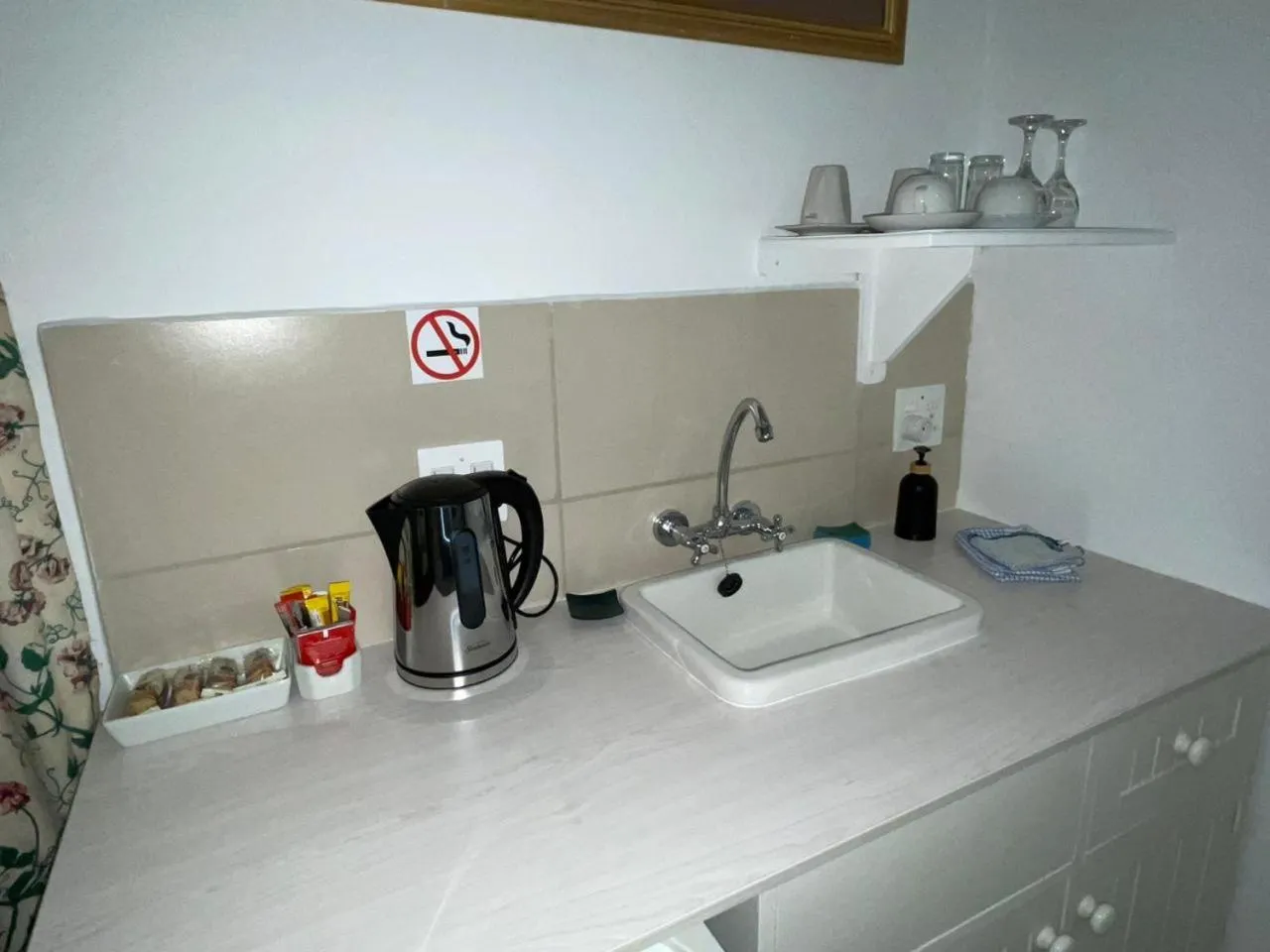 Coffee/tea facilities in Green Olive Guesthouse