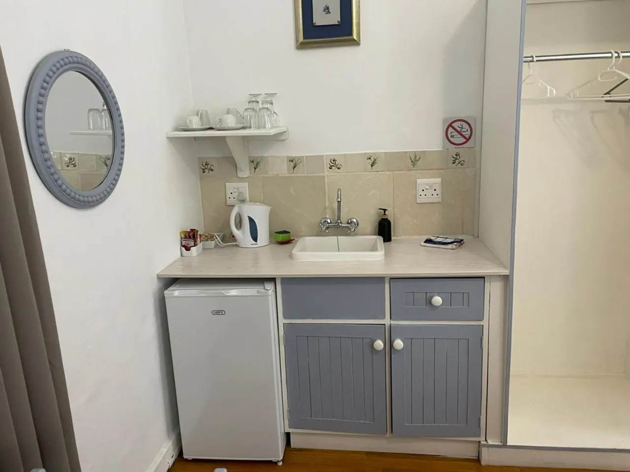 Kitchen or kitchenette in Green Olive Guesthouse