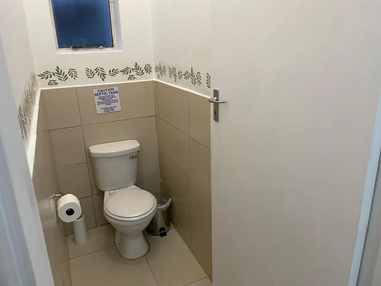 Toilet in Green Olive Guesthouse