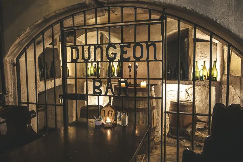 Restaurant/places to eat in Kinnitty Castle Hotel