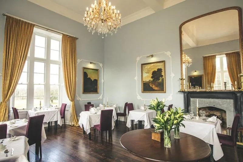 Restaurant/places to eat in Kinnitty Castle Hotel