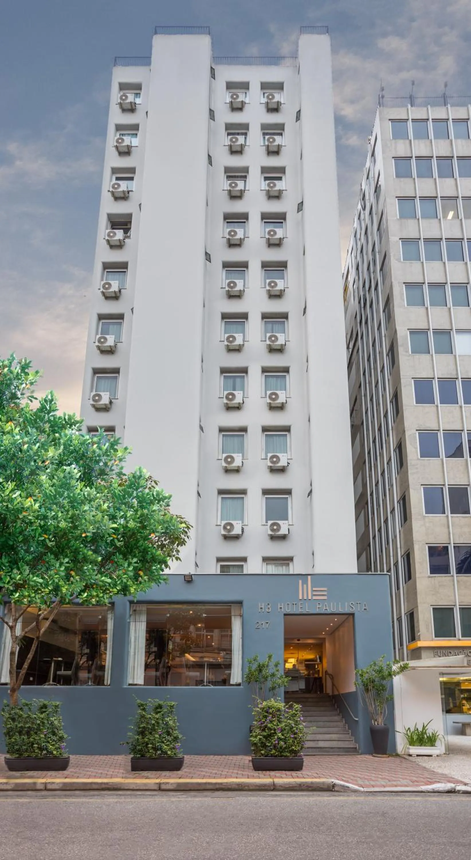 Property building in H3 Hotel Paulista
