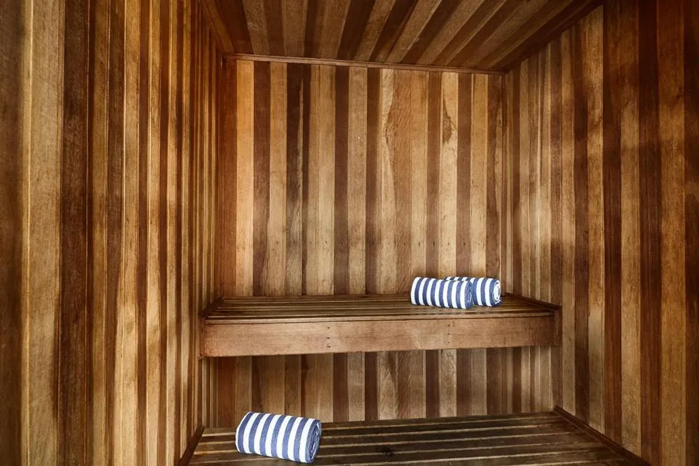 Spa and wellness centre/facilities in George V Casa Branca