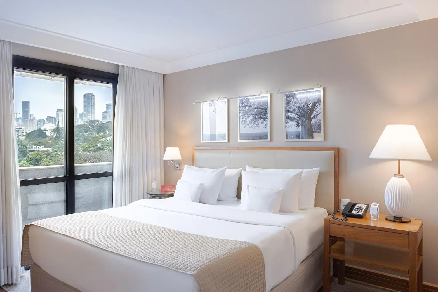 Bed in George V Alto De Pinheiros