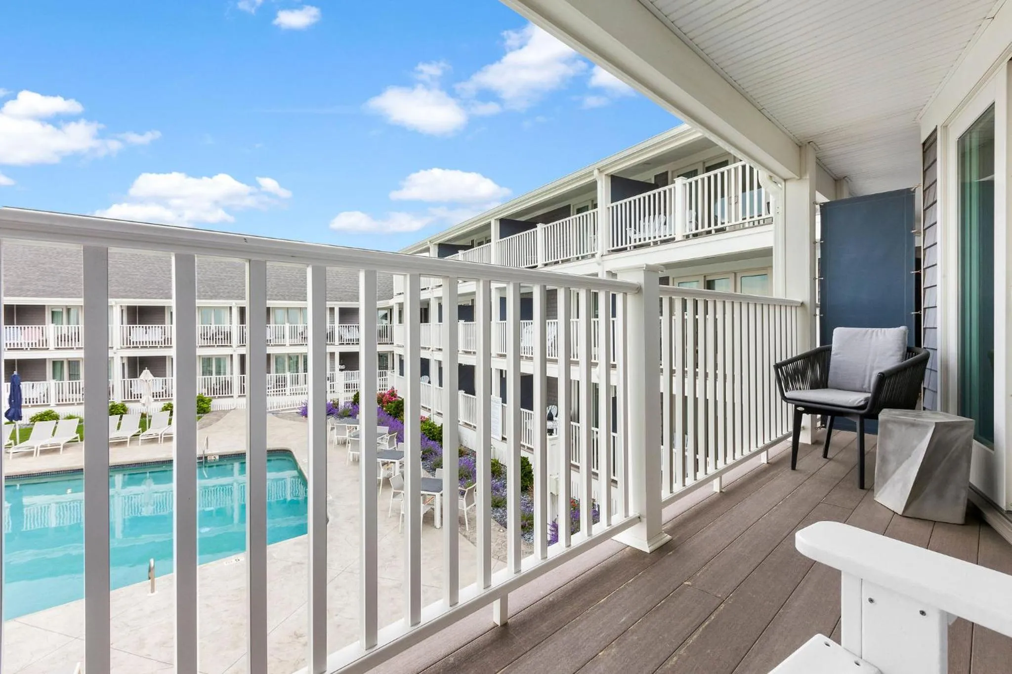 King Room with Sea View in Pelham House Resort