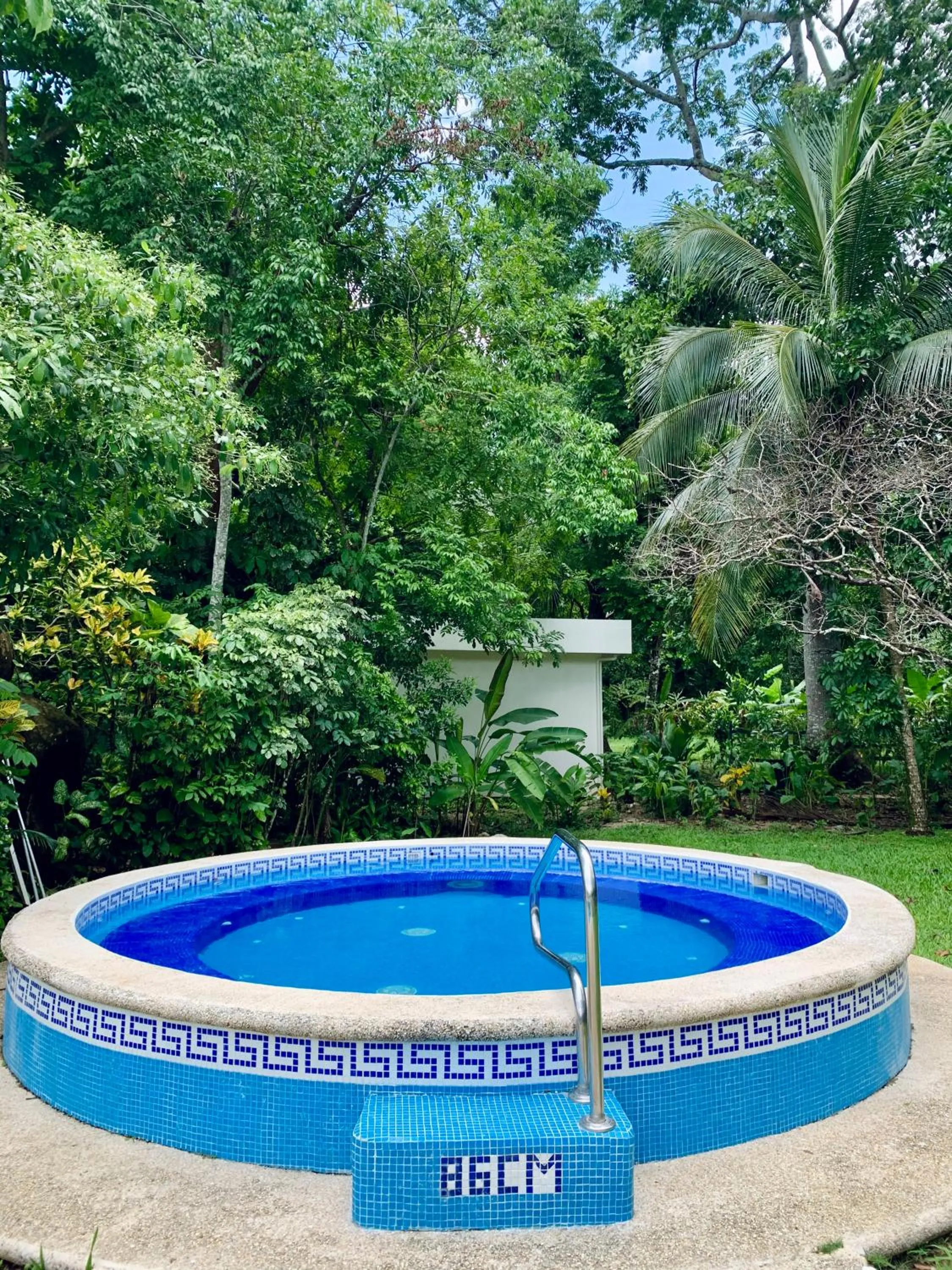 Hot Tub in Hotel Nututun Palenque