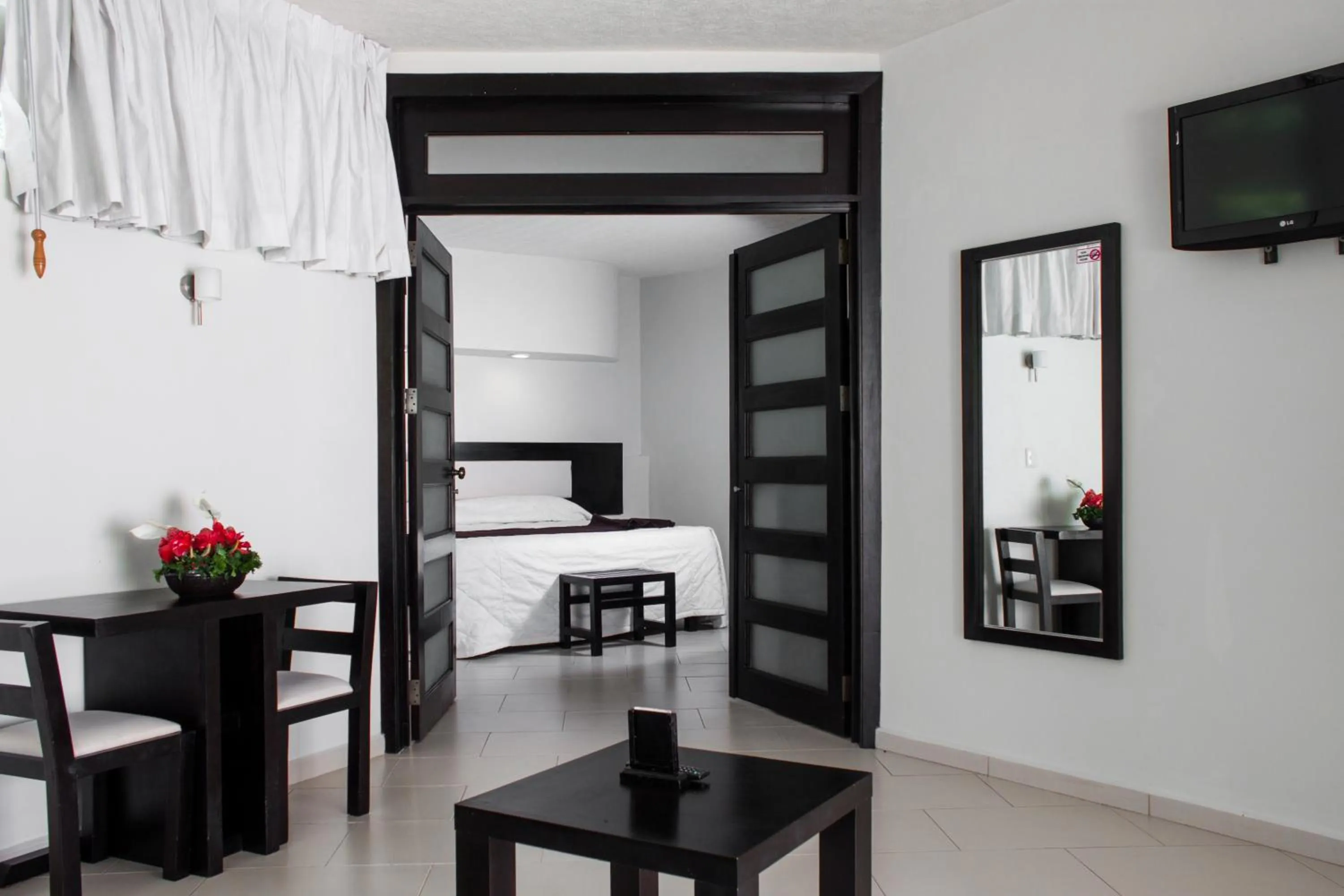 Photo of the whole room, Bed in Hotel Nututun Palenque