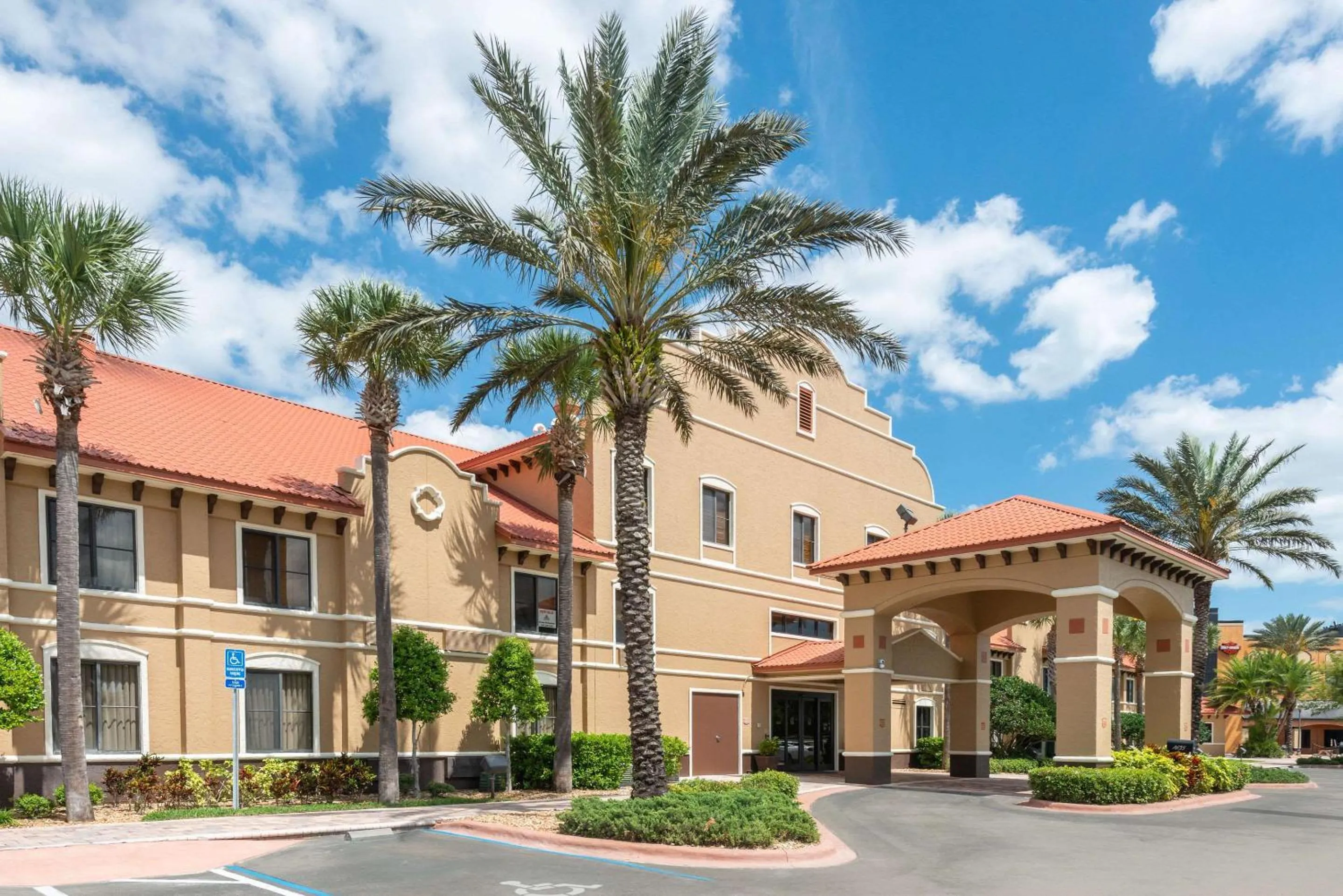 Property building in Clarion Inn Ormond Beach at Destination Daytona