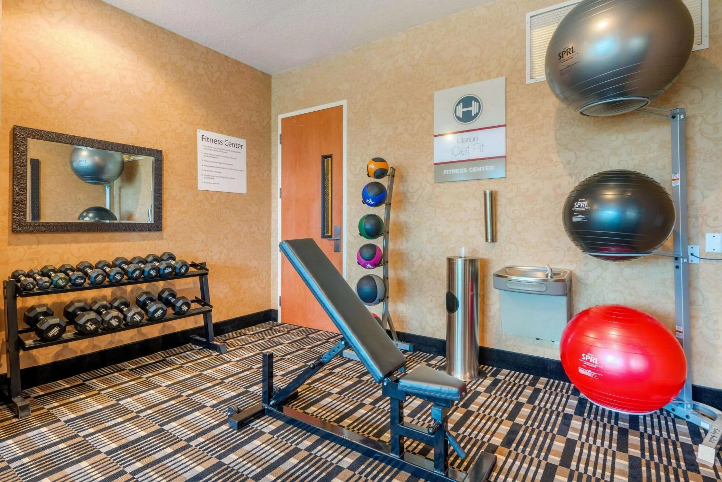 Fitness centre/facilities in Clarion Inn Ormond Beach at Destination Daytona