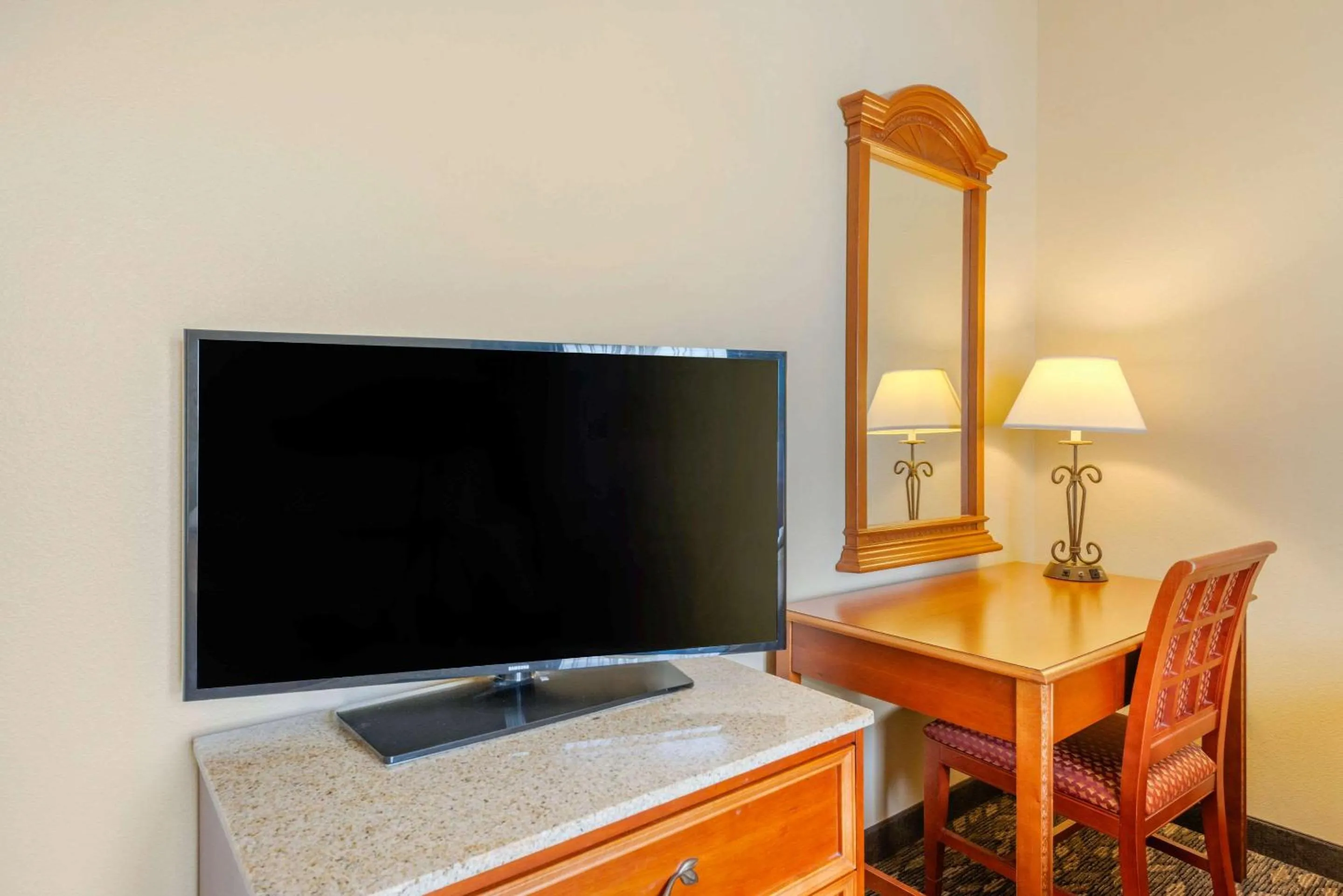 Photo of the whole room in Clarion Inn Ormond Beach at Destination Daytona