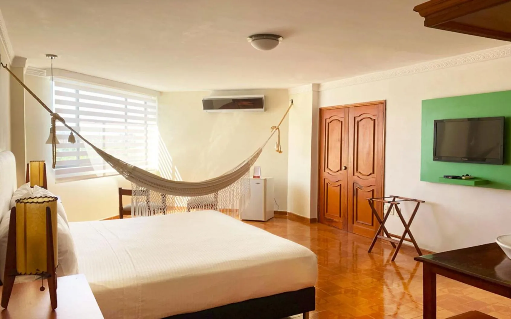 Photo of the whole room, Bed in Hotel Sicarare