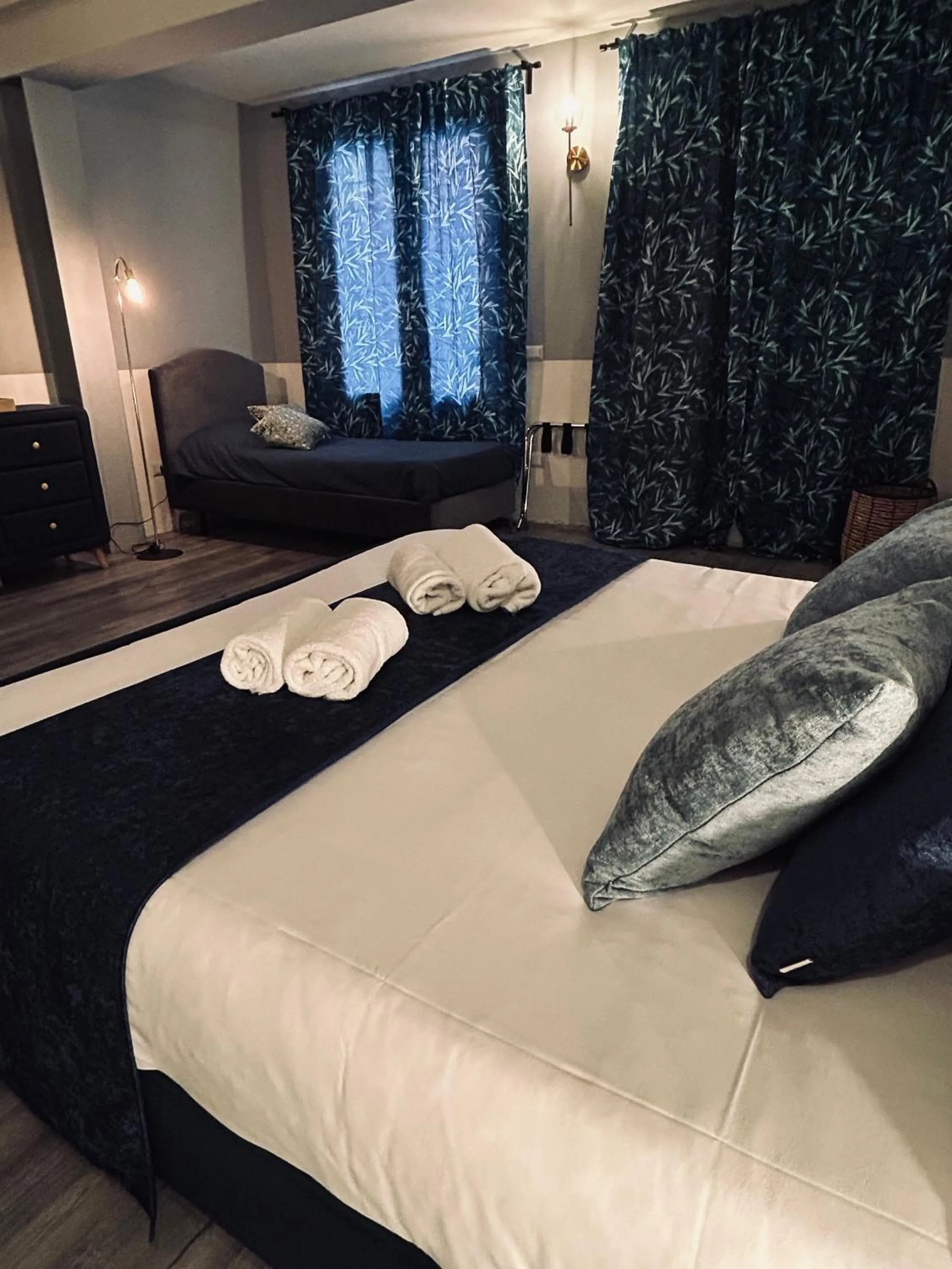 Photo of the whole room, Bed in Dimora Fattorini