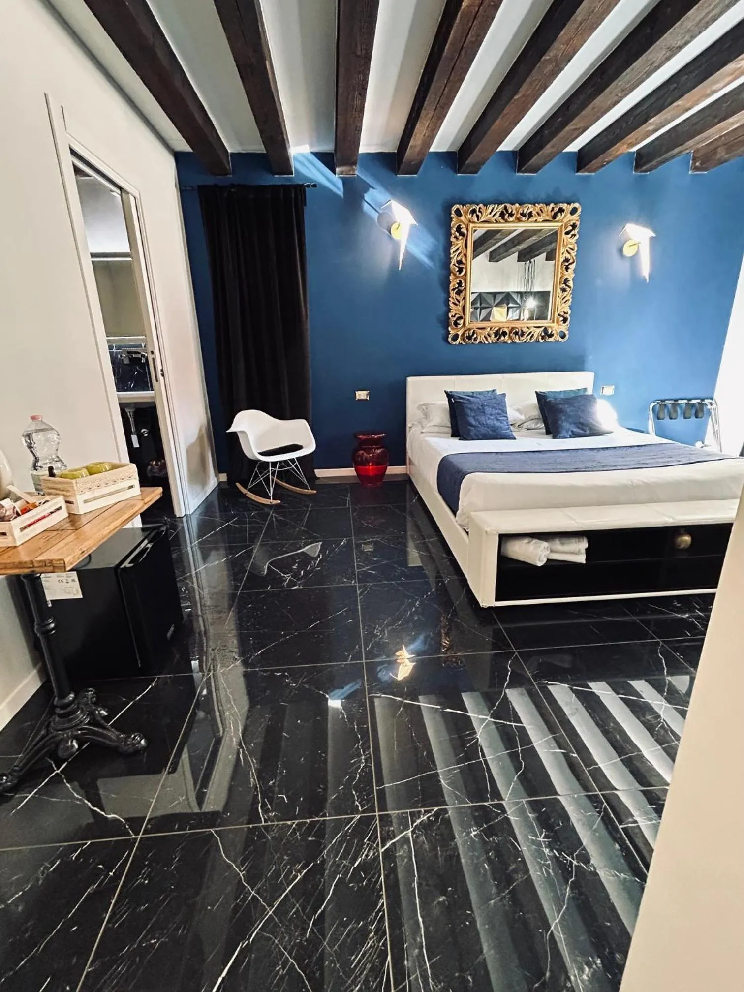 Photo of the whole room, Bed in Dimora Fattorini