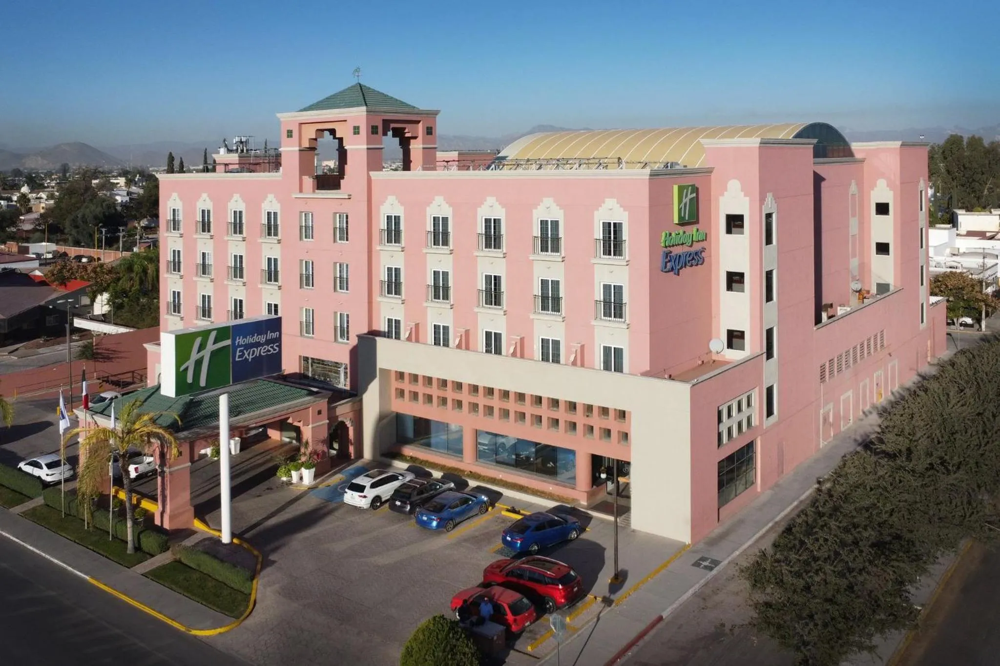 Property building in Holiday Inn Express Torreon by IHG