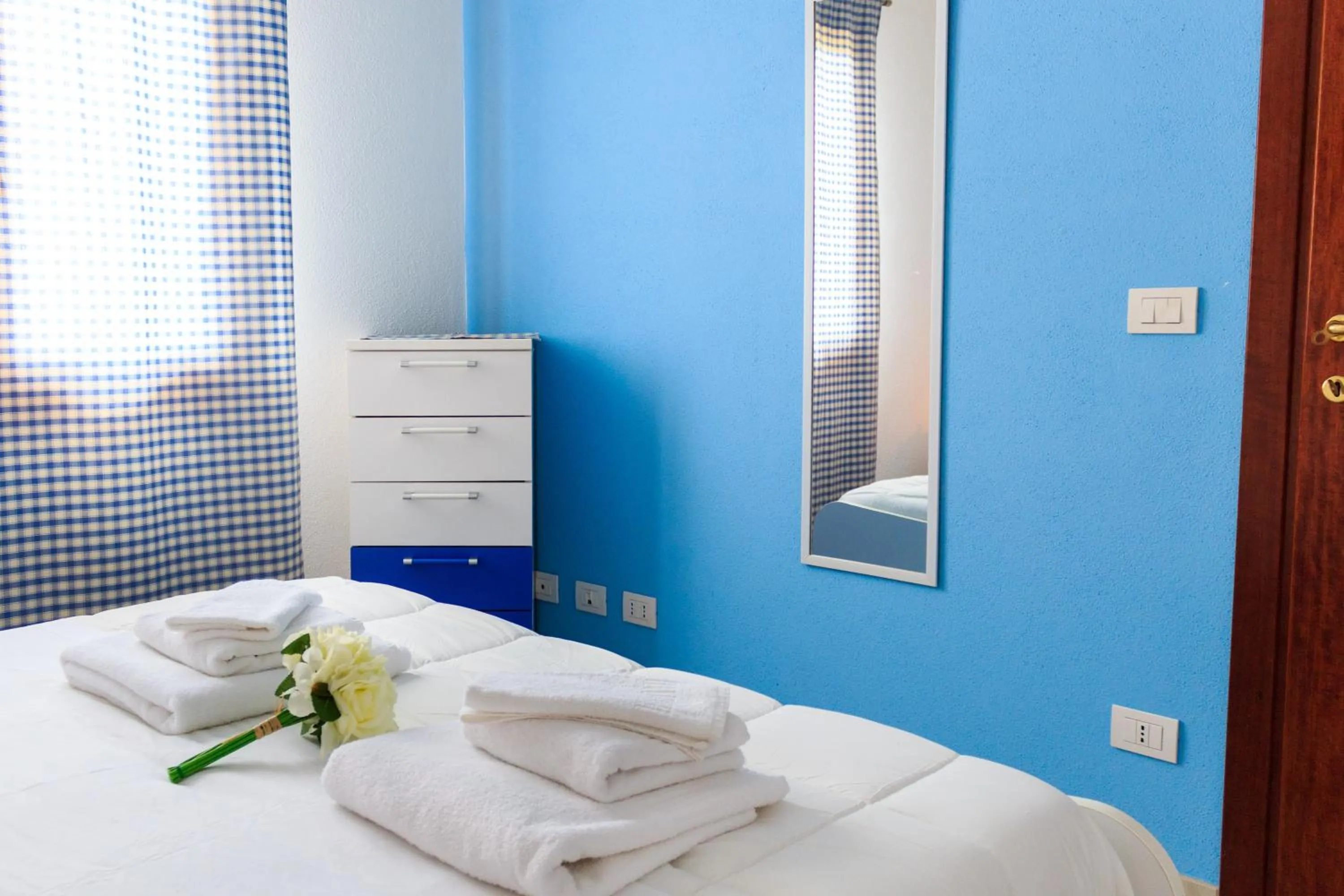 Decorative detail, Bed in Sanpietroburgo 22