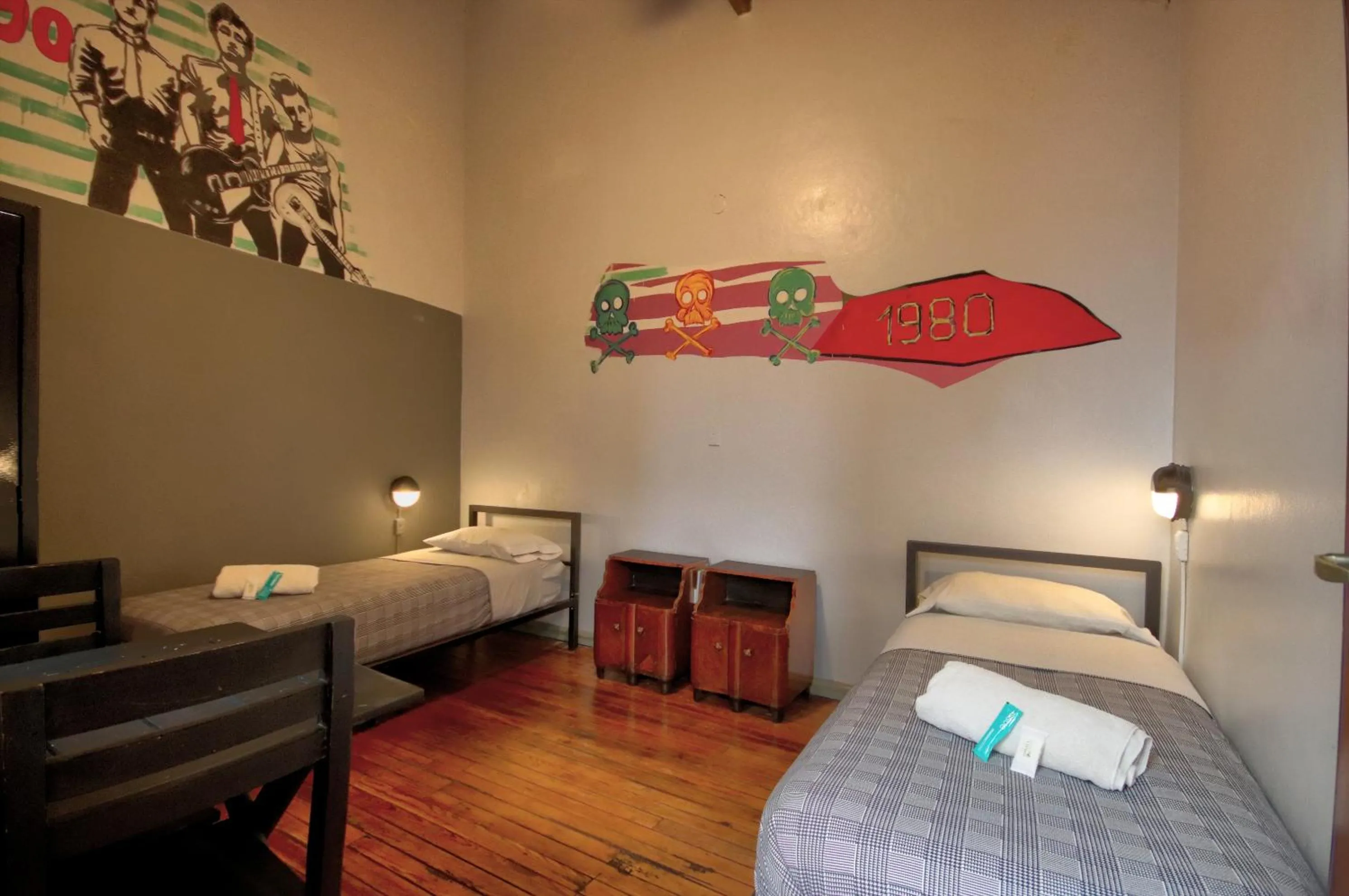 Photo of the whole room, Bed in Play Hostel Soho