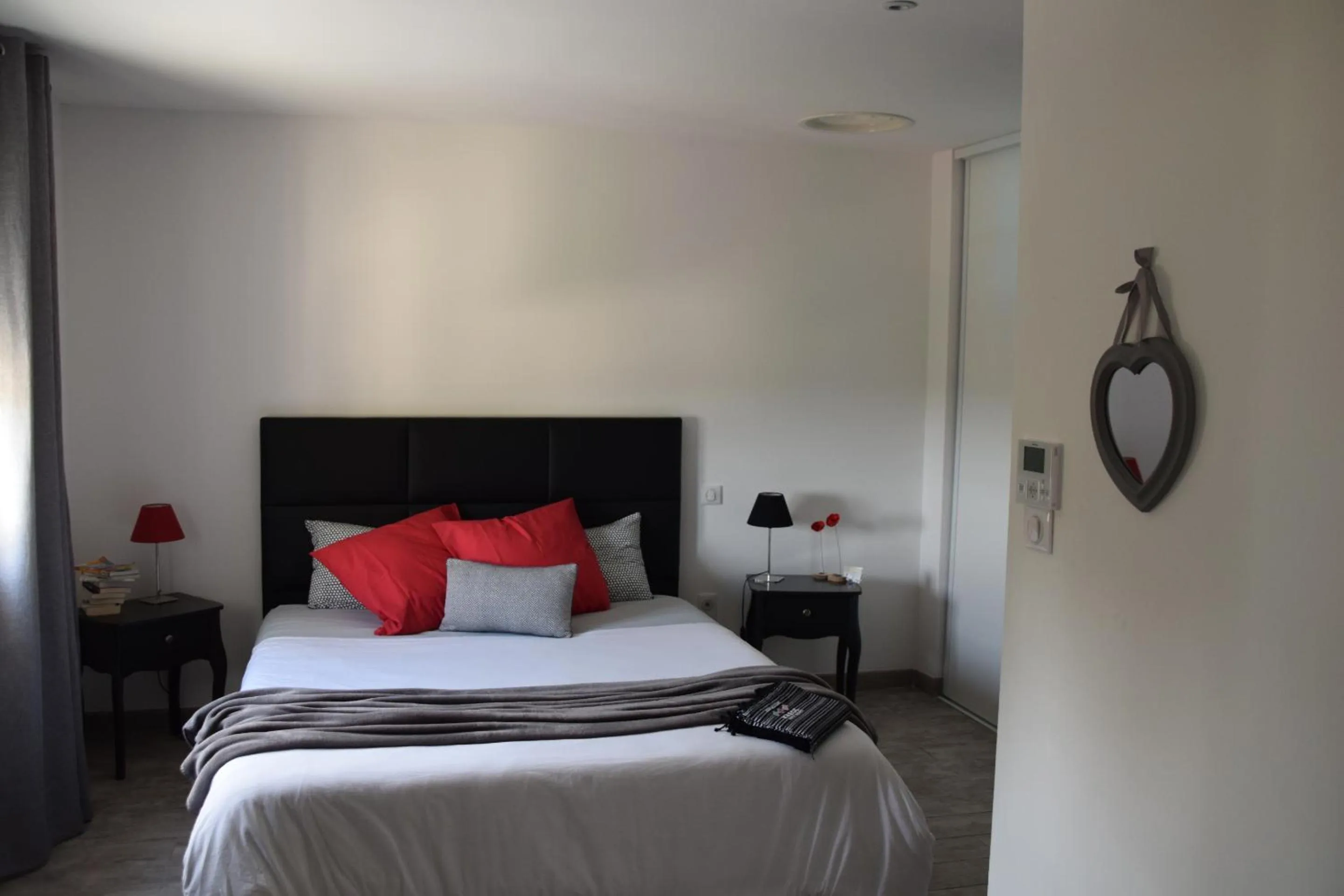 Bedroom, Bed in La villa 13&15