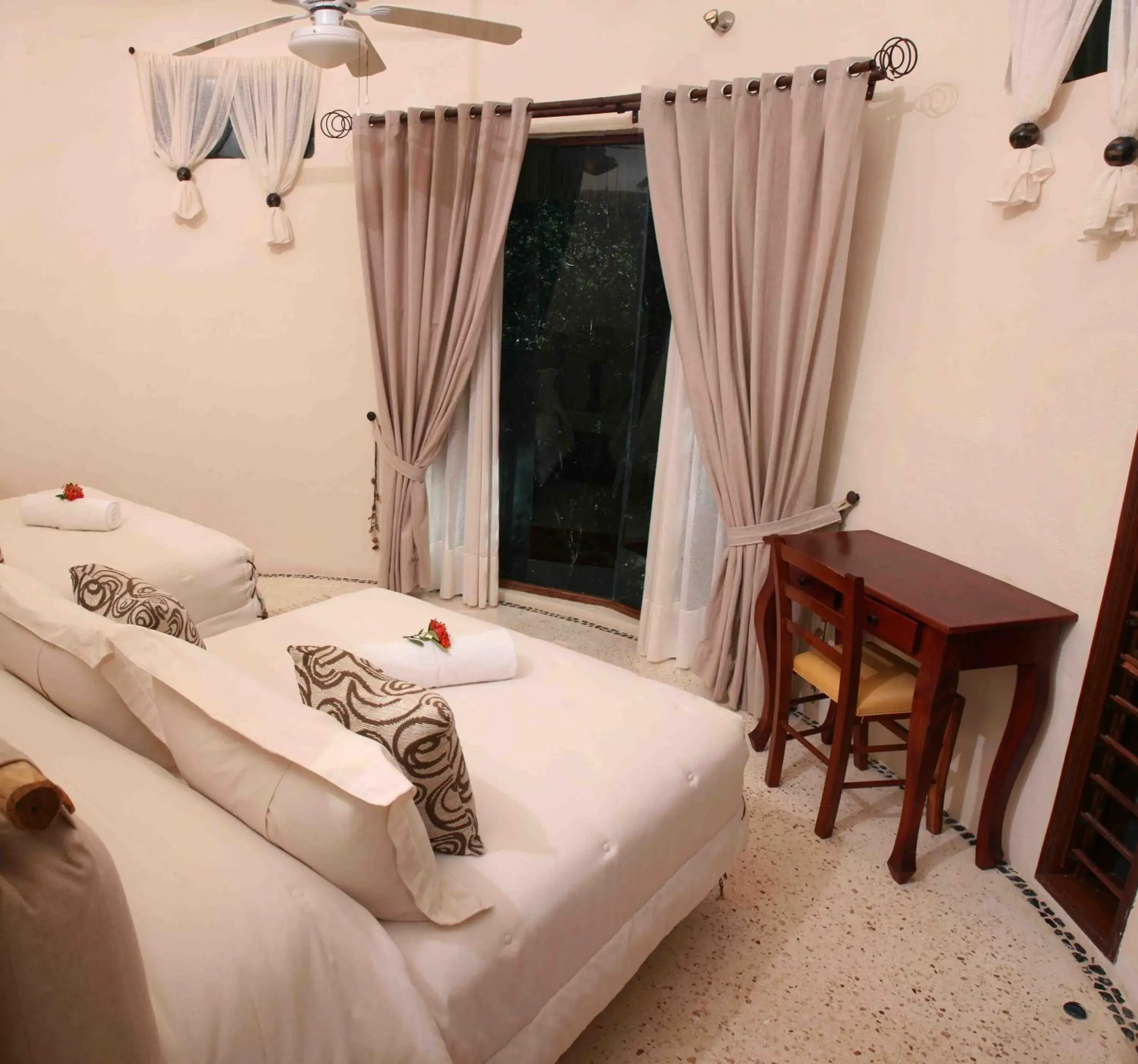 Bungalow in Hotel Okaan Bungalow in Hotel Okaan