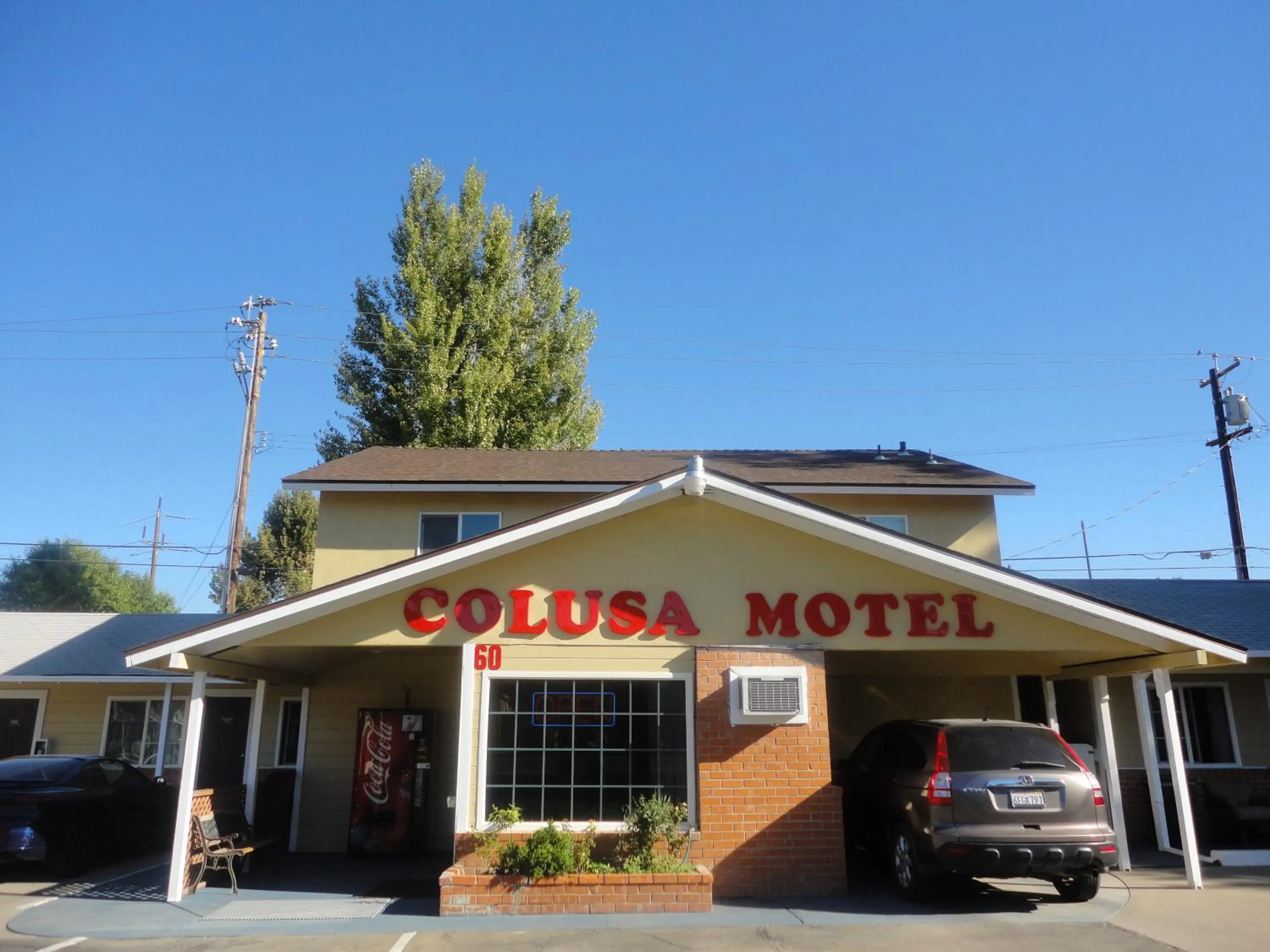 Facade/entrance in Colusa Motel