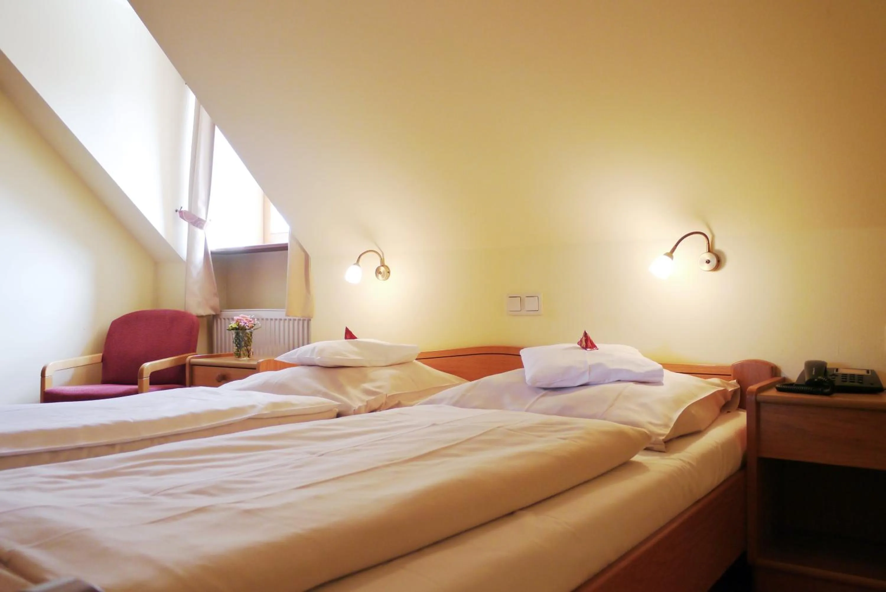 Bed in Da`Sporrer Hotel & Wirtshaus