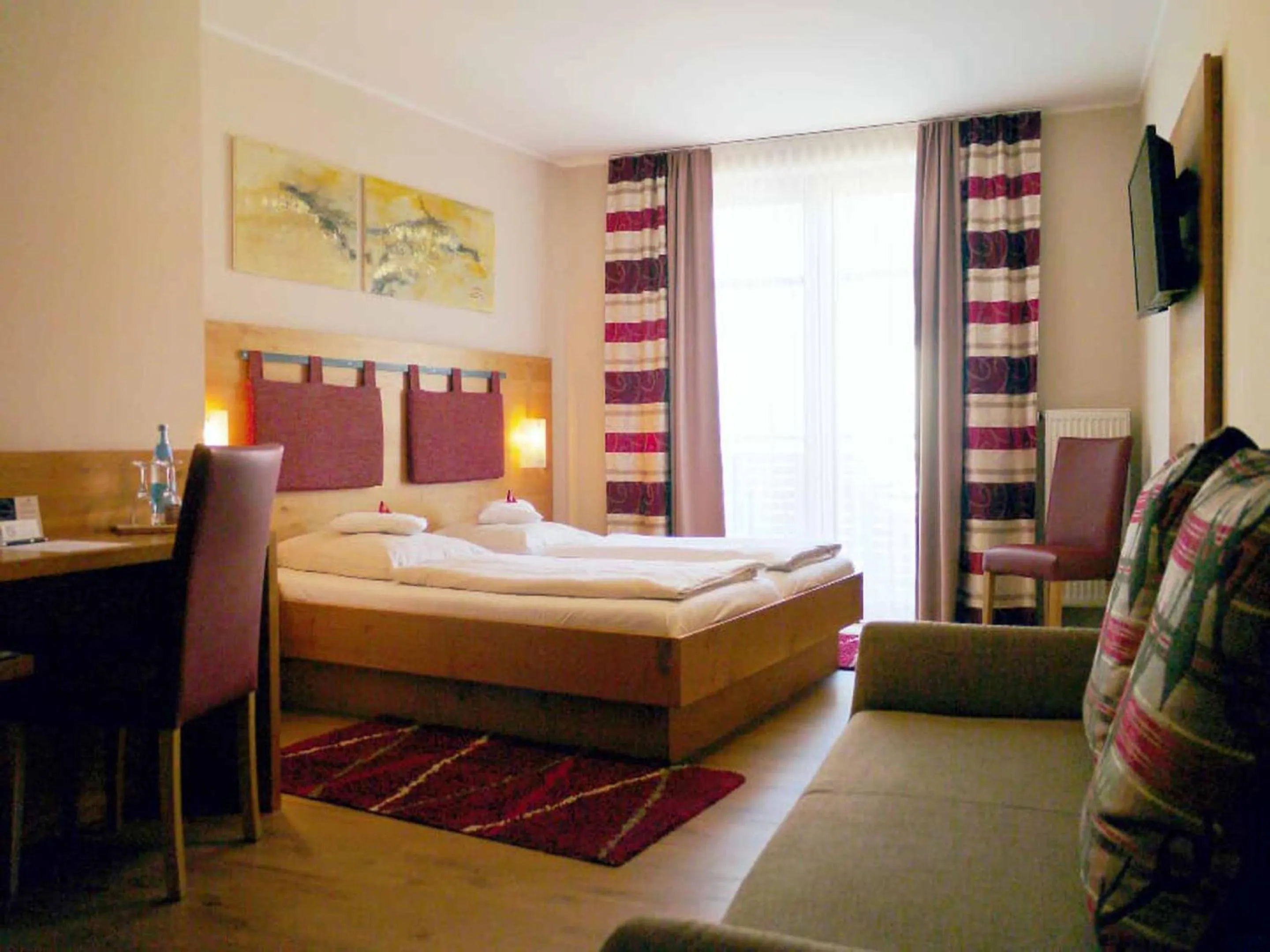 Bedroom, Bed in Da`Sporrer Hotel & Wirtshaus