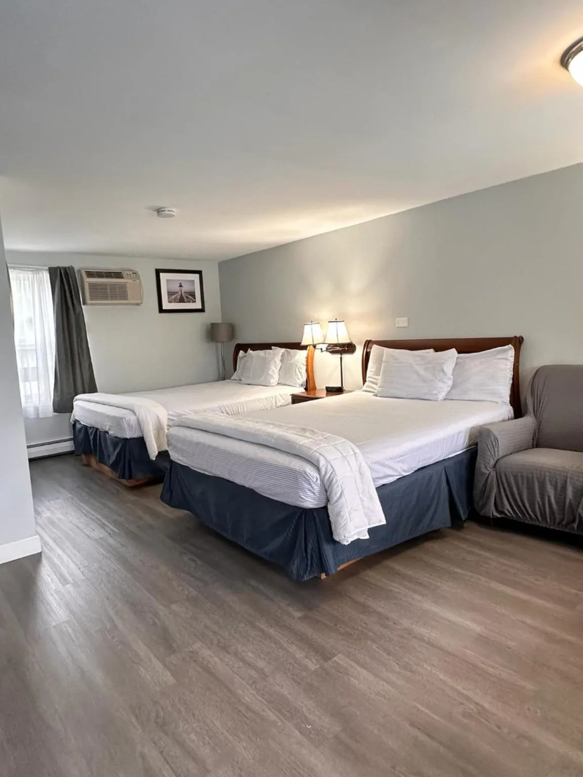 Bed in Cape Shore Inn