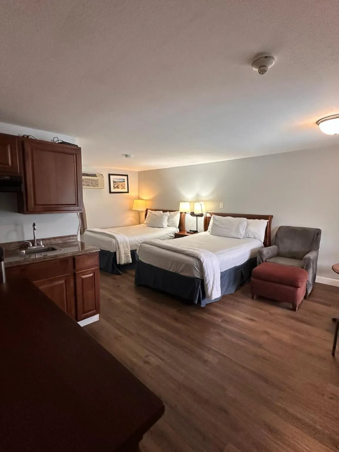 Bed in Cape Shore Inn