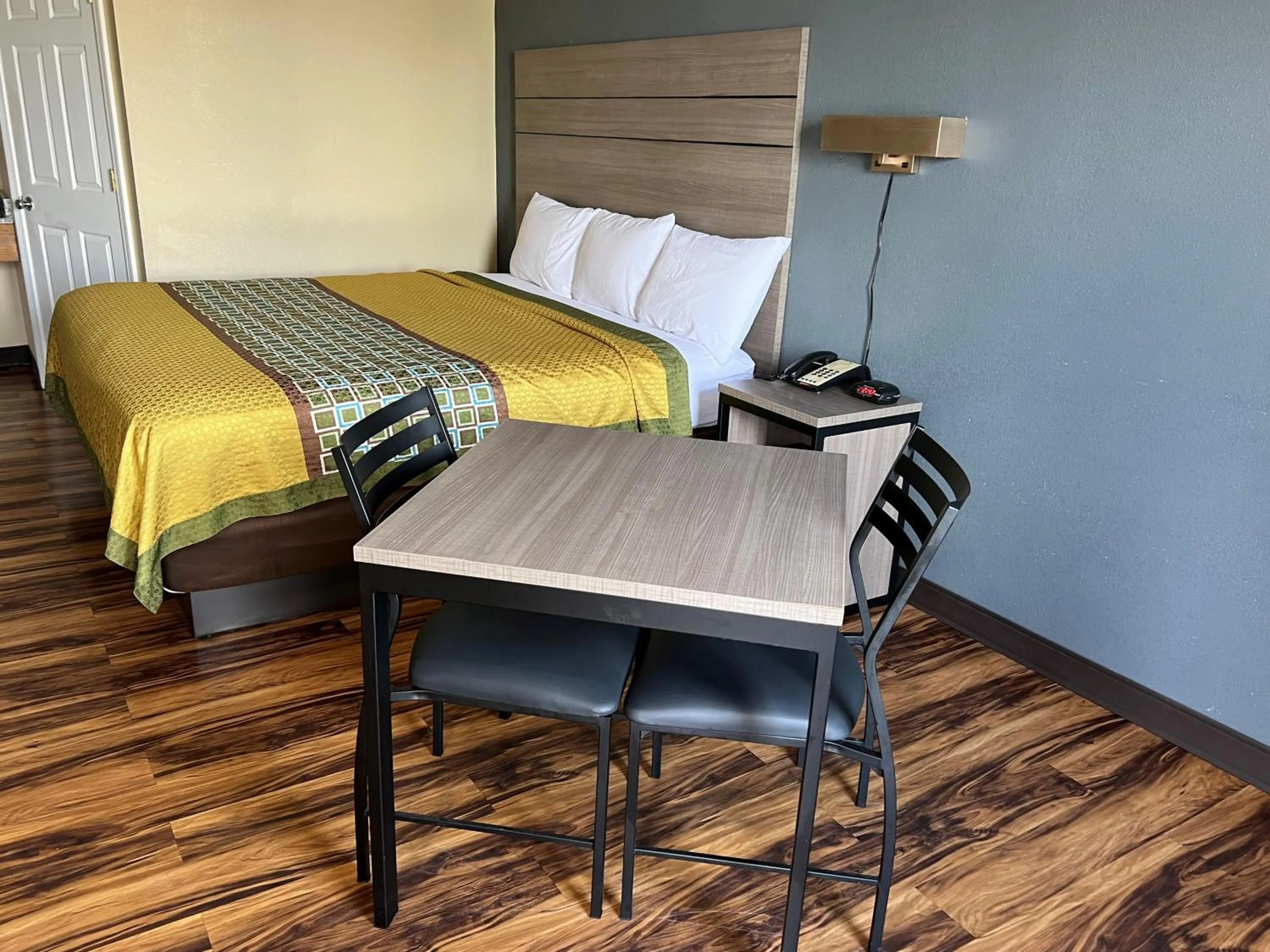 Bed in Knights Inn Lumberton