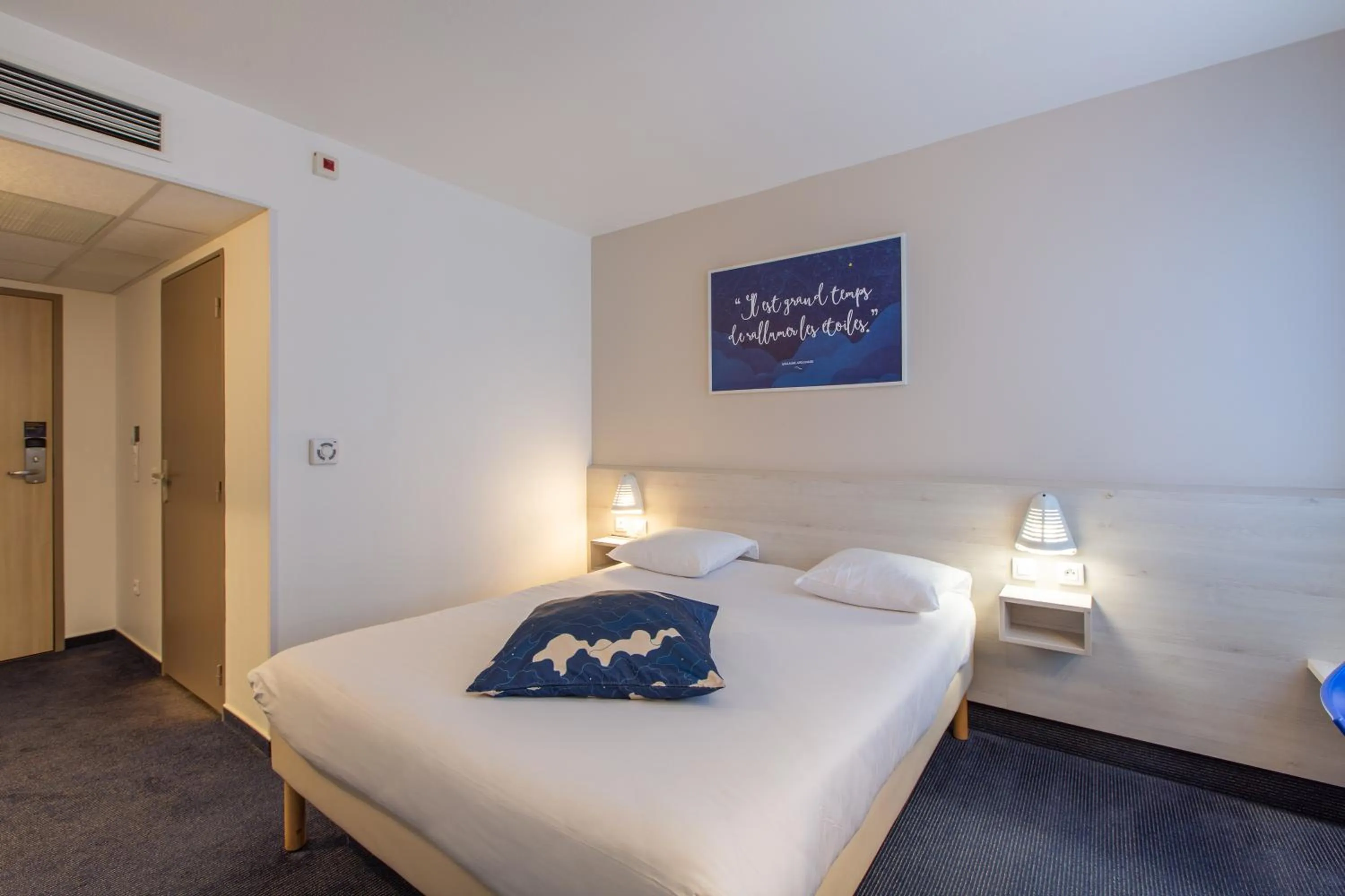 Bed in Ace Hôtel Le Mans